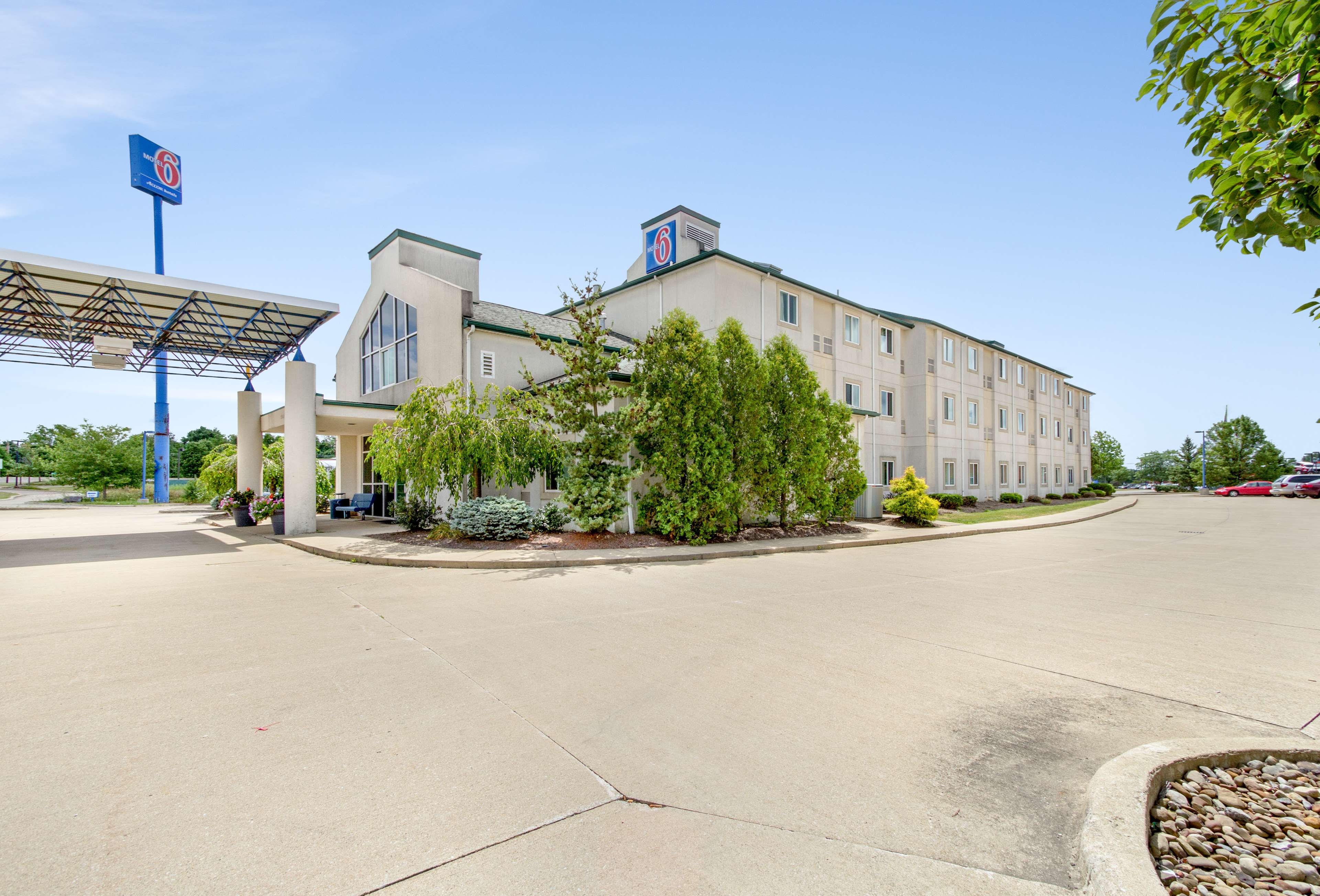 Motel 6 Cleveland - Medina