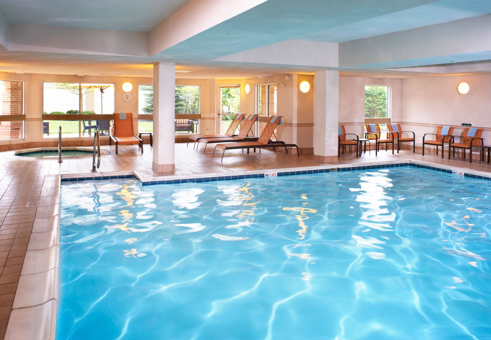 Courtyard Cleveland Airport South