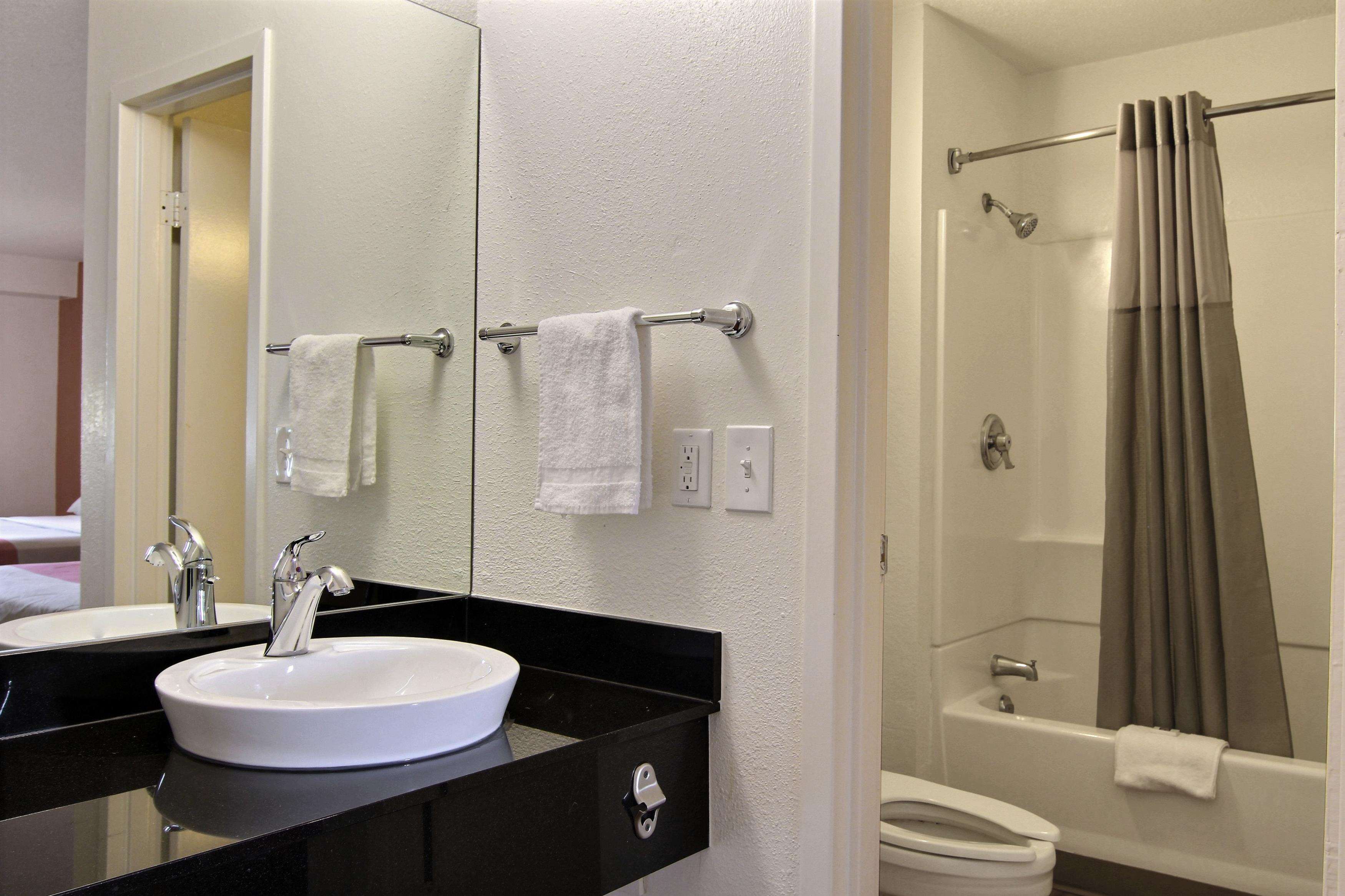 Motel 6 Cleveland - Middleburg Heights