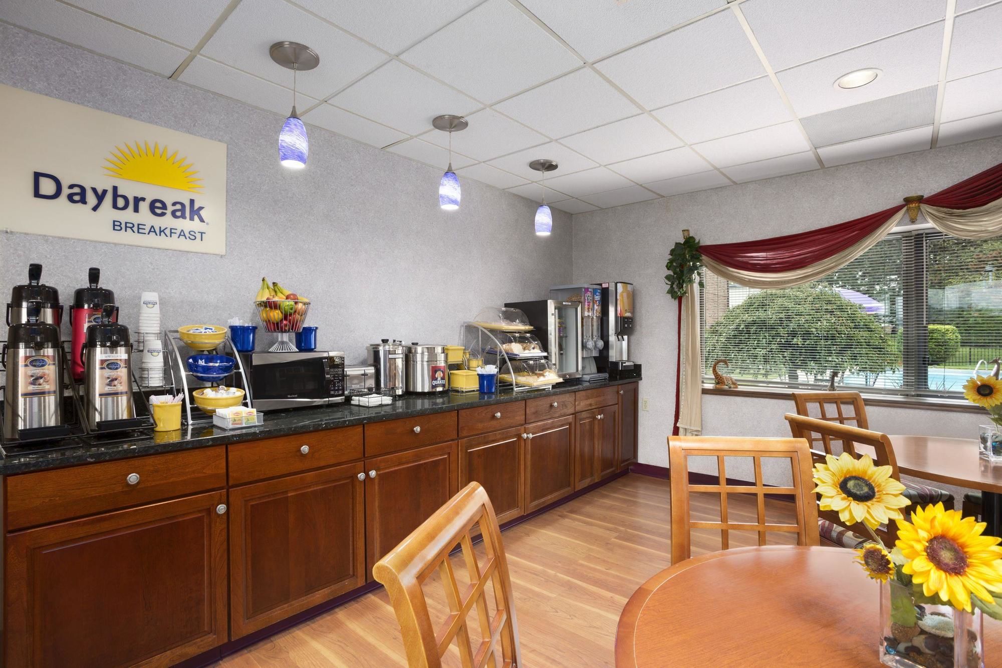 Days Inn by Wyndham Middletown