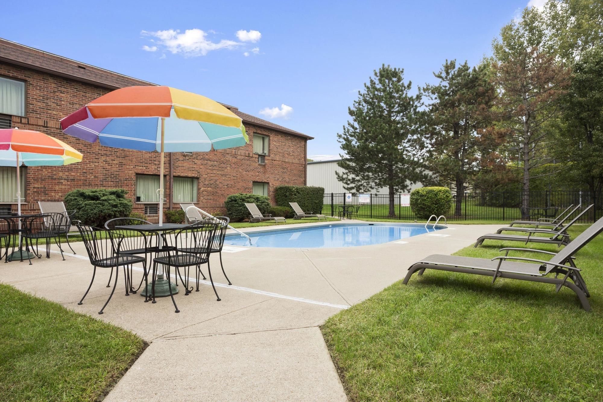 Days Inn by Wyndham Middletown