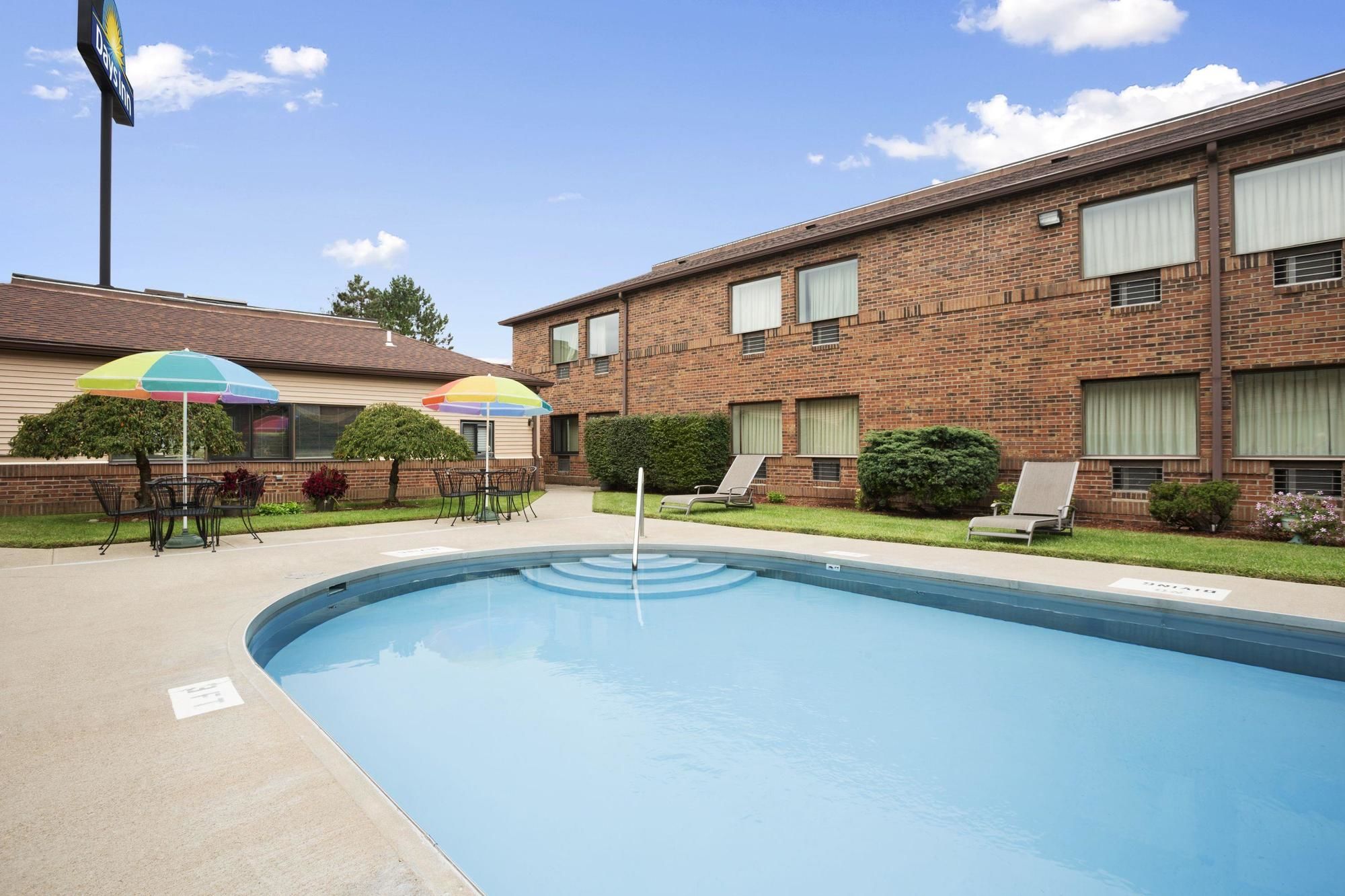 Days Inn by Wyndham Middletown