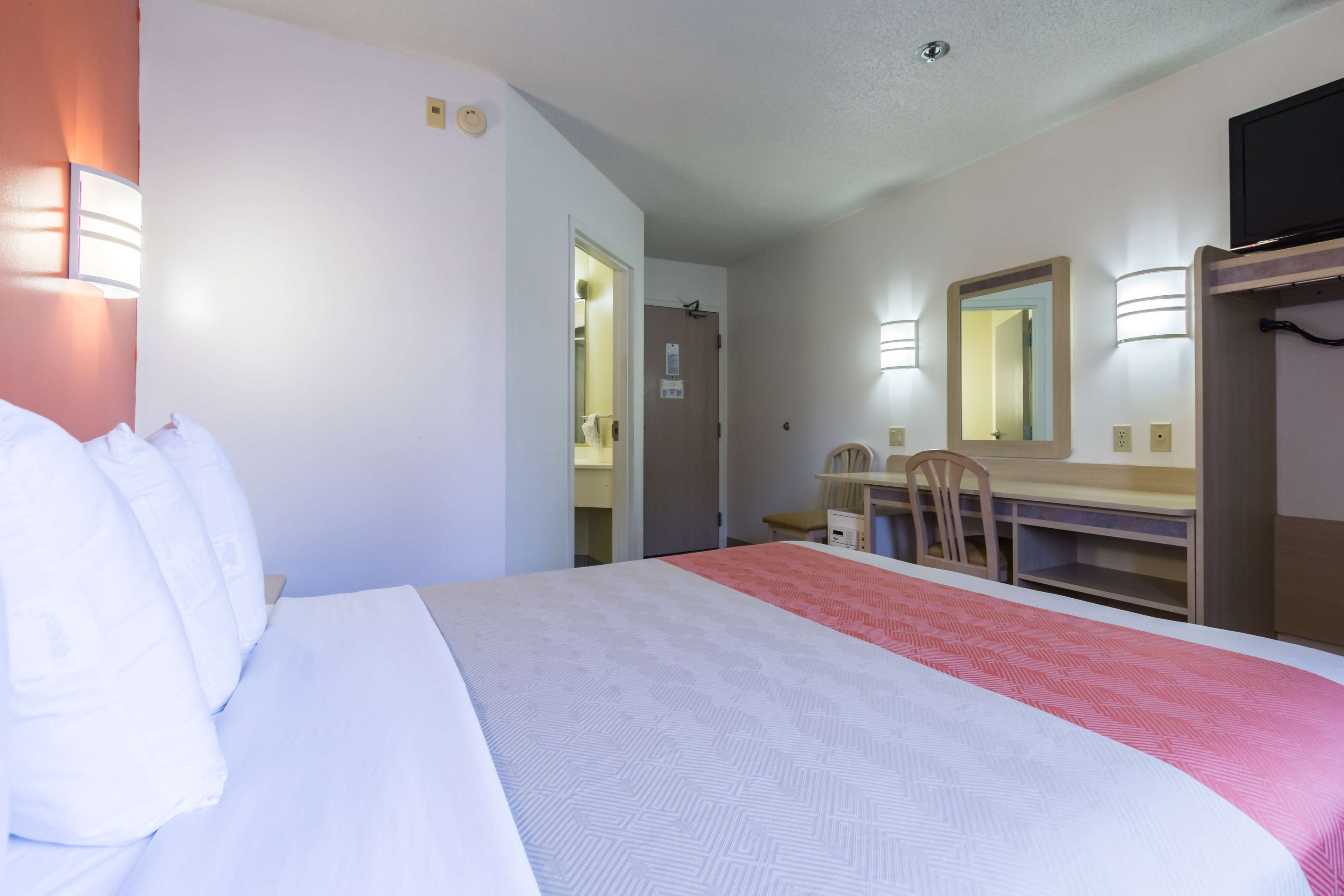 Motel 6 Sandusky Milan