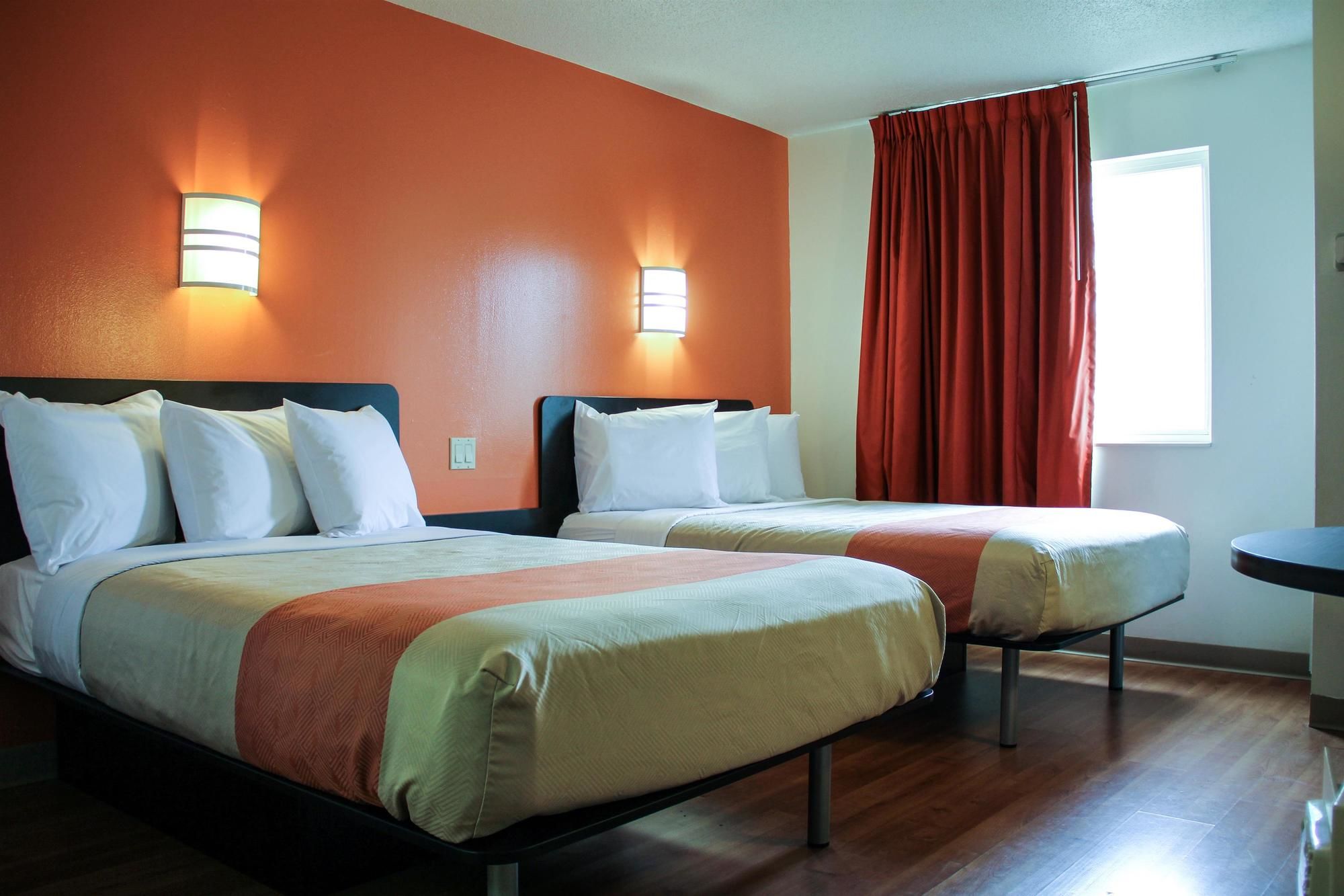 Motel 6 Sandusky Milan