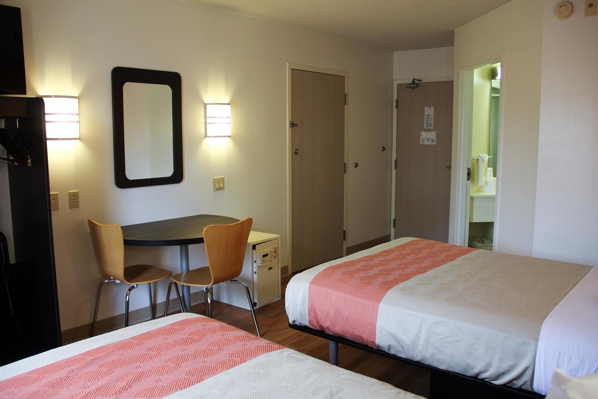 Motel 6 Sandusky Milan