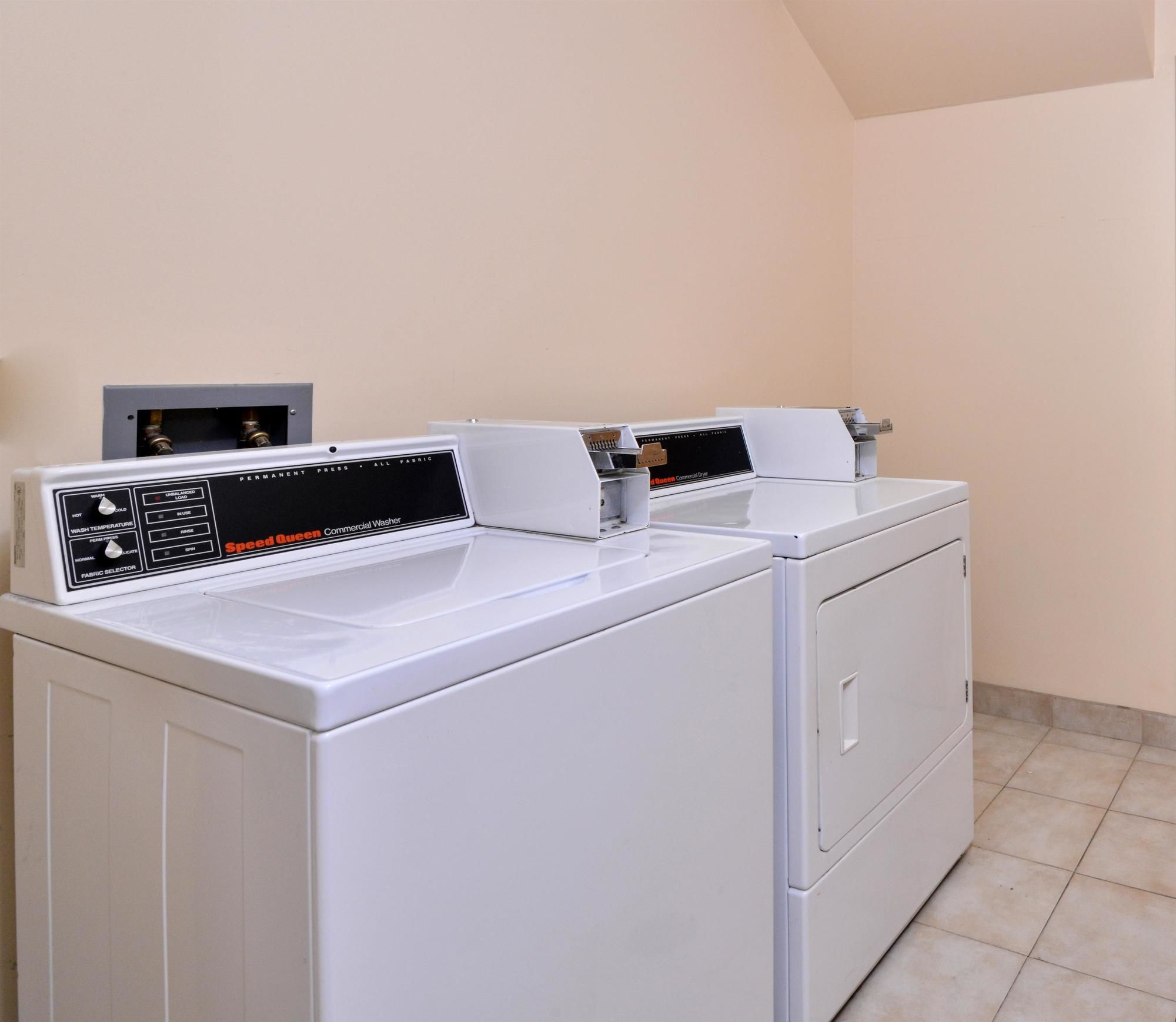 Red Roof Inn Sandusky - Milan