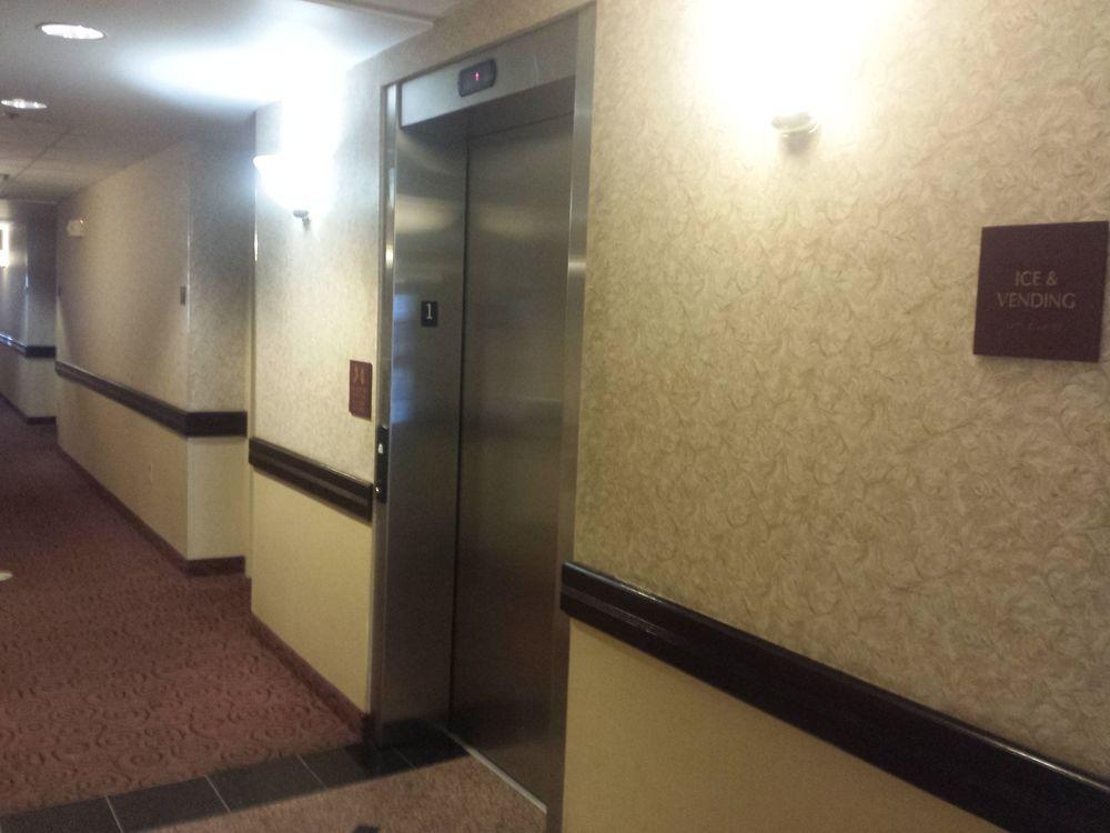 Holiday Inn Express Hotel & Suites Cincinnati Northeast-Milford