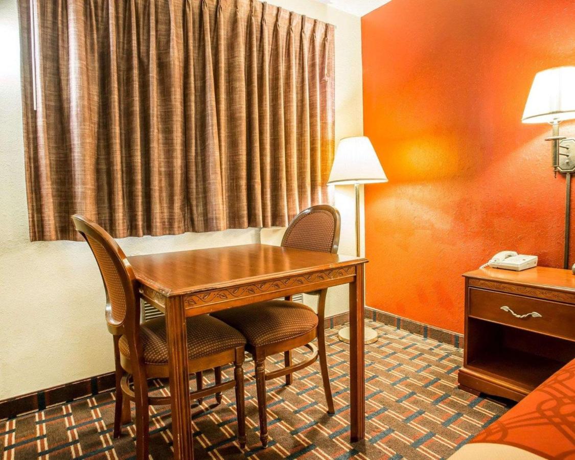 Rodeway Inn