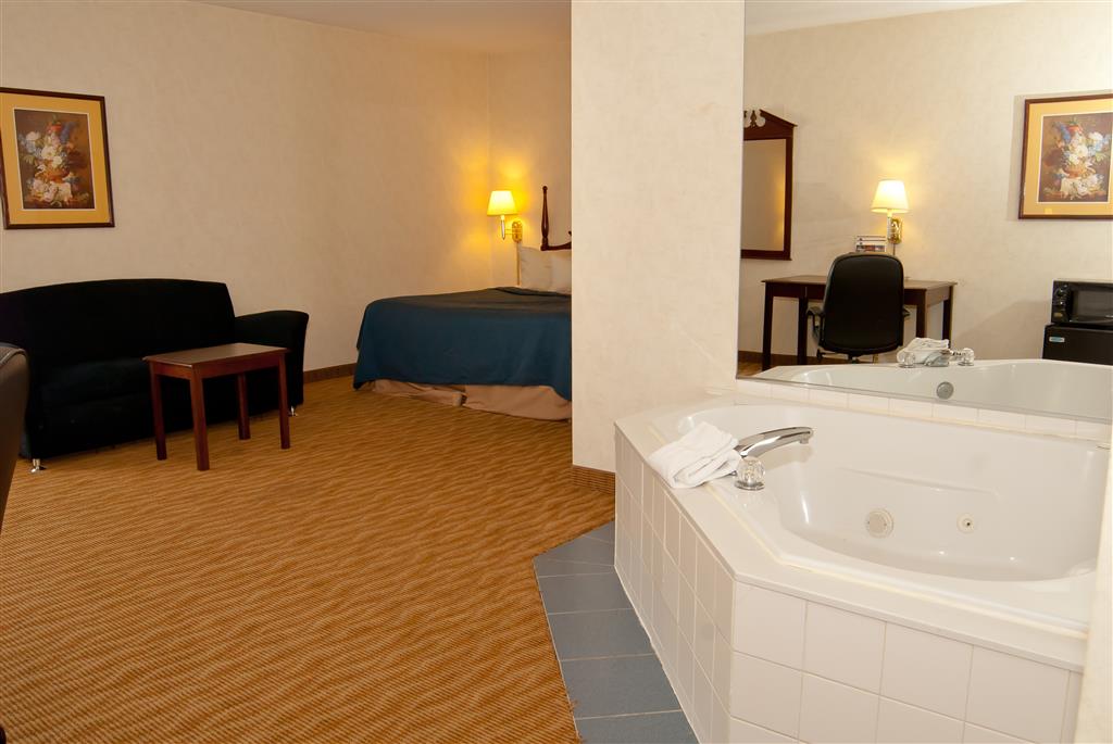 Countryside Inn & Suites