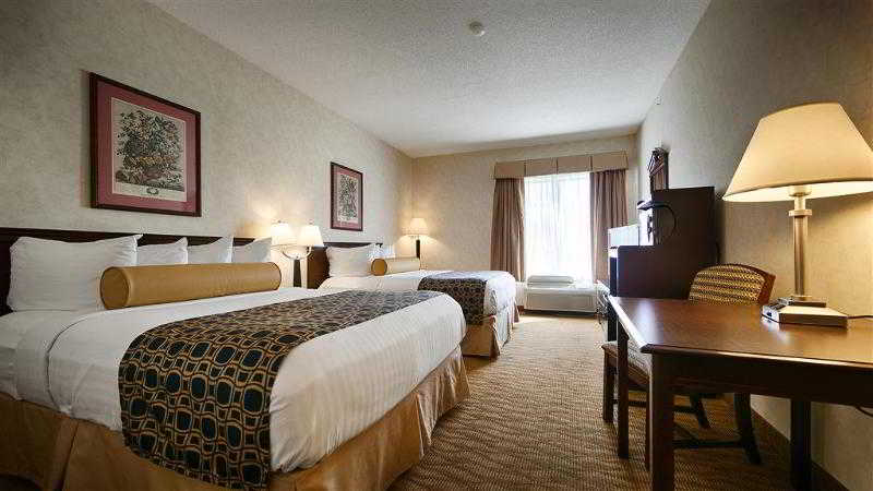 Countryside Inn & Suites