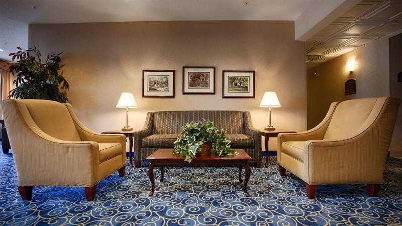 Countryside Inn & Suites