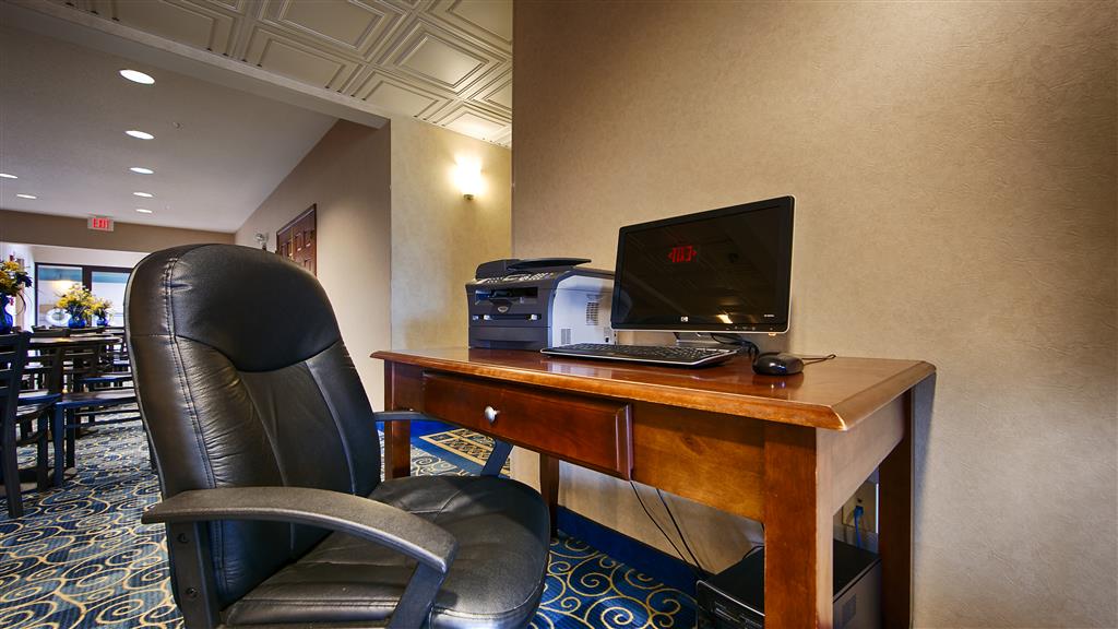 Countryside Inn & Suites