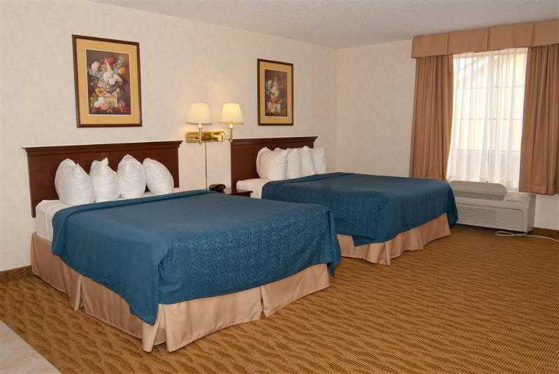 Countryside Inn & Suites