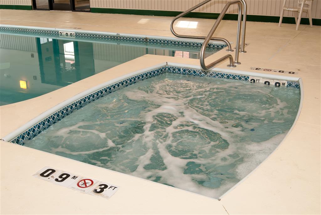 Countryside Inn & Suites