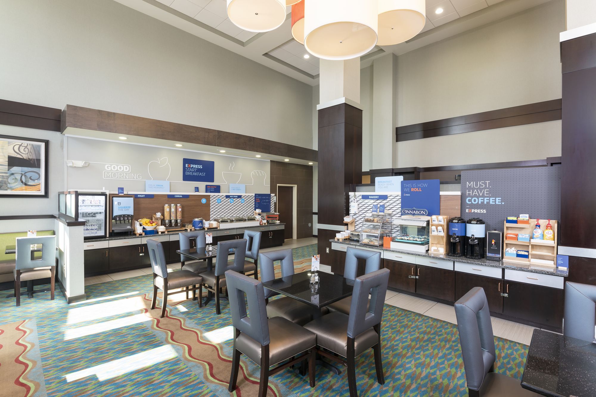 Holiday Inn Express & Suites - New Philadelphia