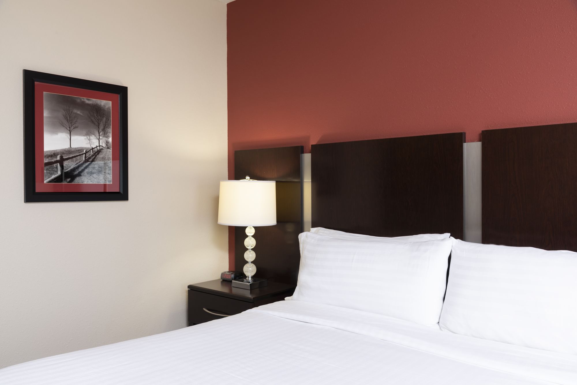 Holiday Inn Express & Suites - New Philadelphia