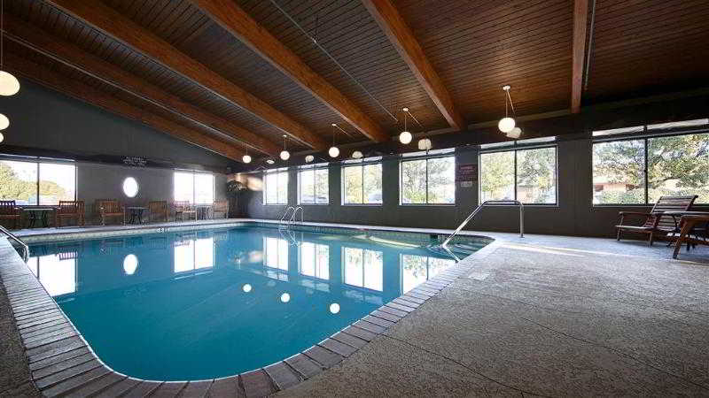 Best Western Plus North Canton Inn & Suites