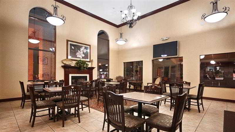 Best Western Plus North Canton Inn & Suites