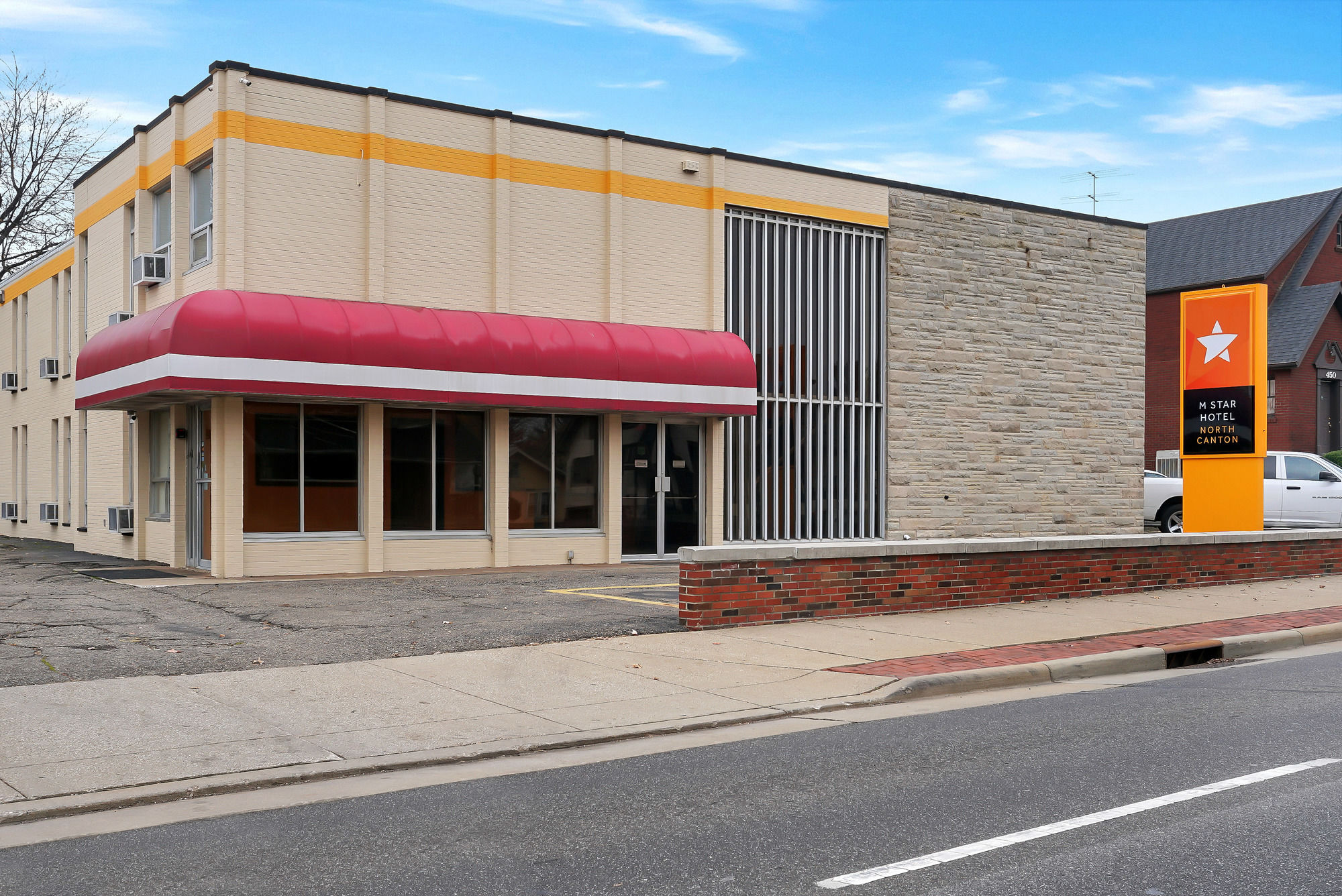 M Star North Canton - Hall of Fame