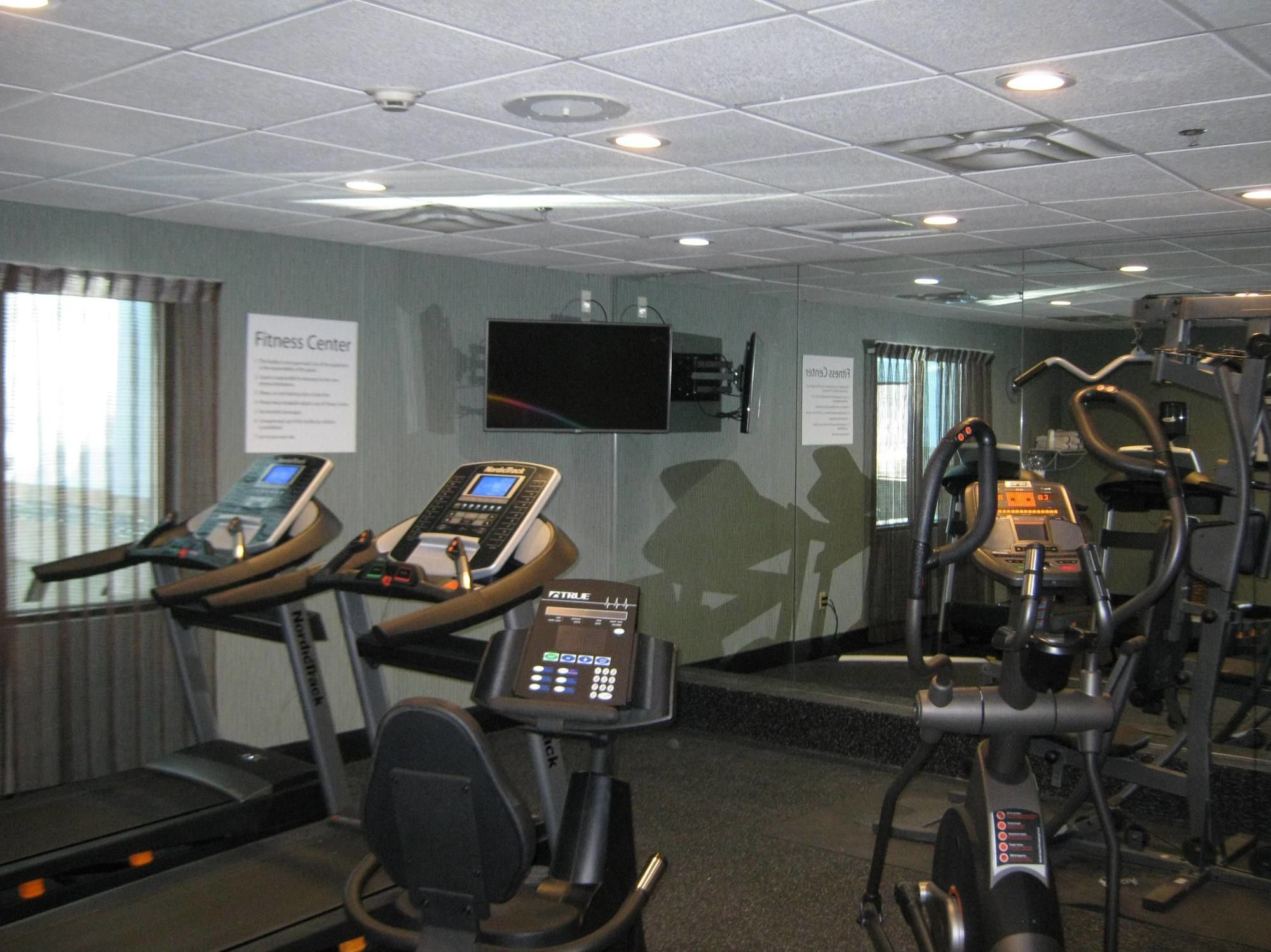 Holiday Inn Express & Suites Youngstown (N. Lima/Boardman)