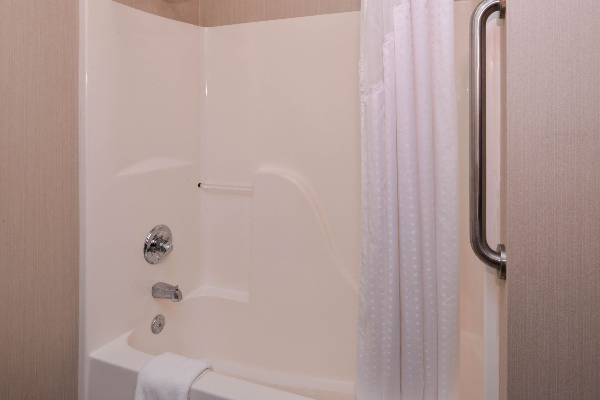 Holiday Inn Express & Suites Youngstown (N. Lima/Boardman)