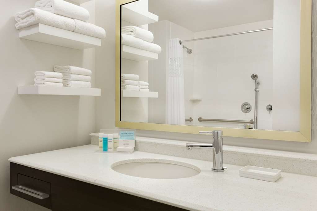 Hampton Inn North Olmsted Cleveland Airport