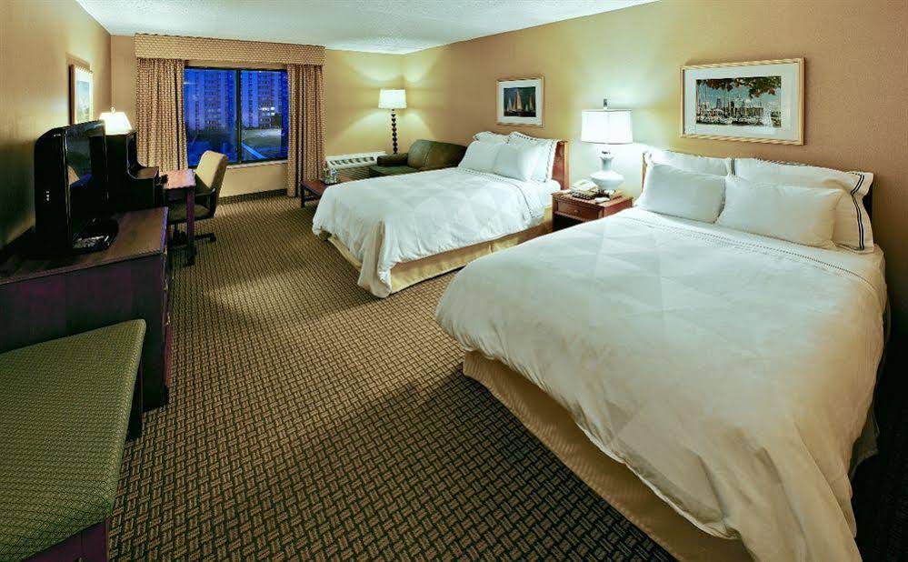 Radisson Hotel Cleveland Airport West