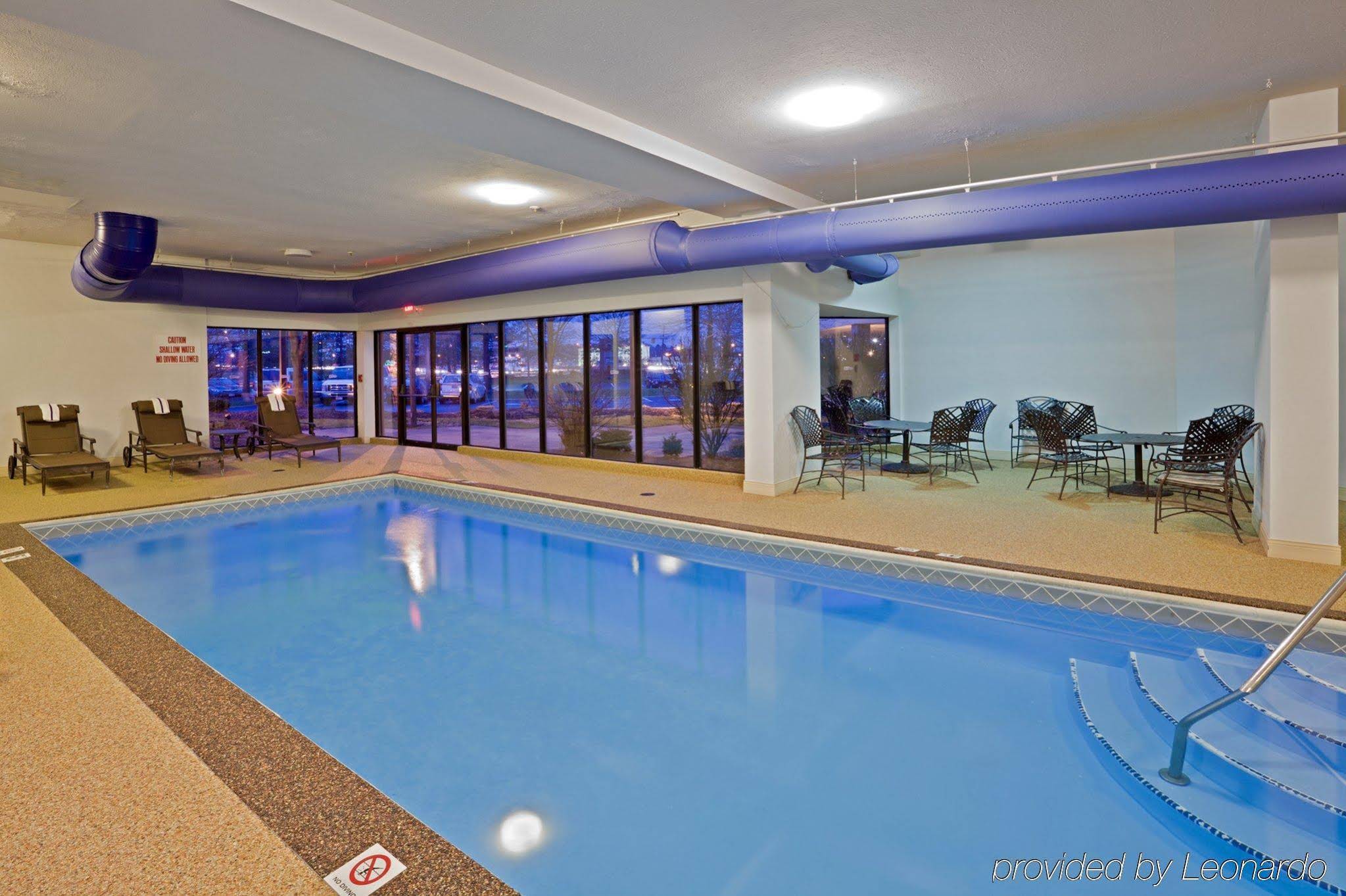 Radisson Hotel Cleveland Airport West