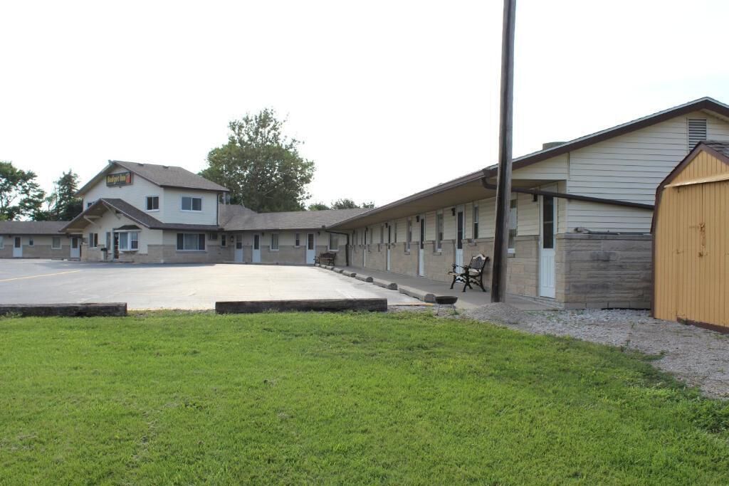 Budget Inn - Perrysburg