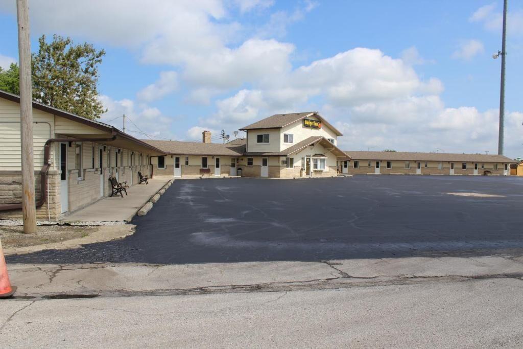 Budget Inn - Perrysburg