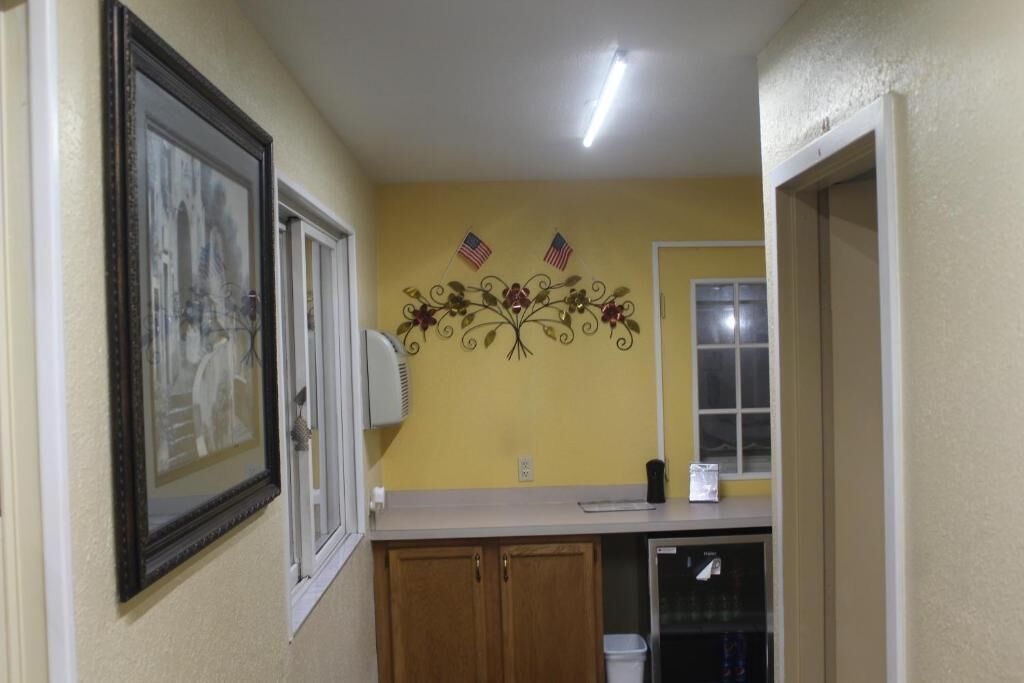 Budget Inn - Perrysburg