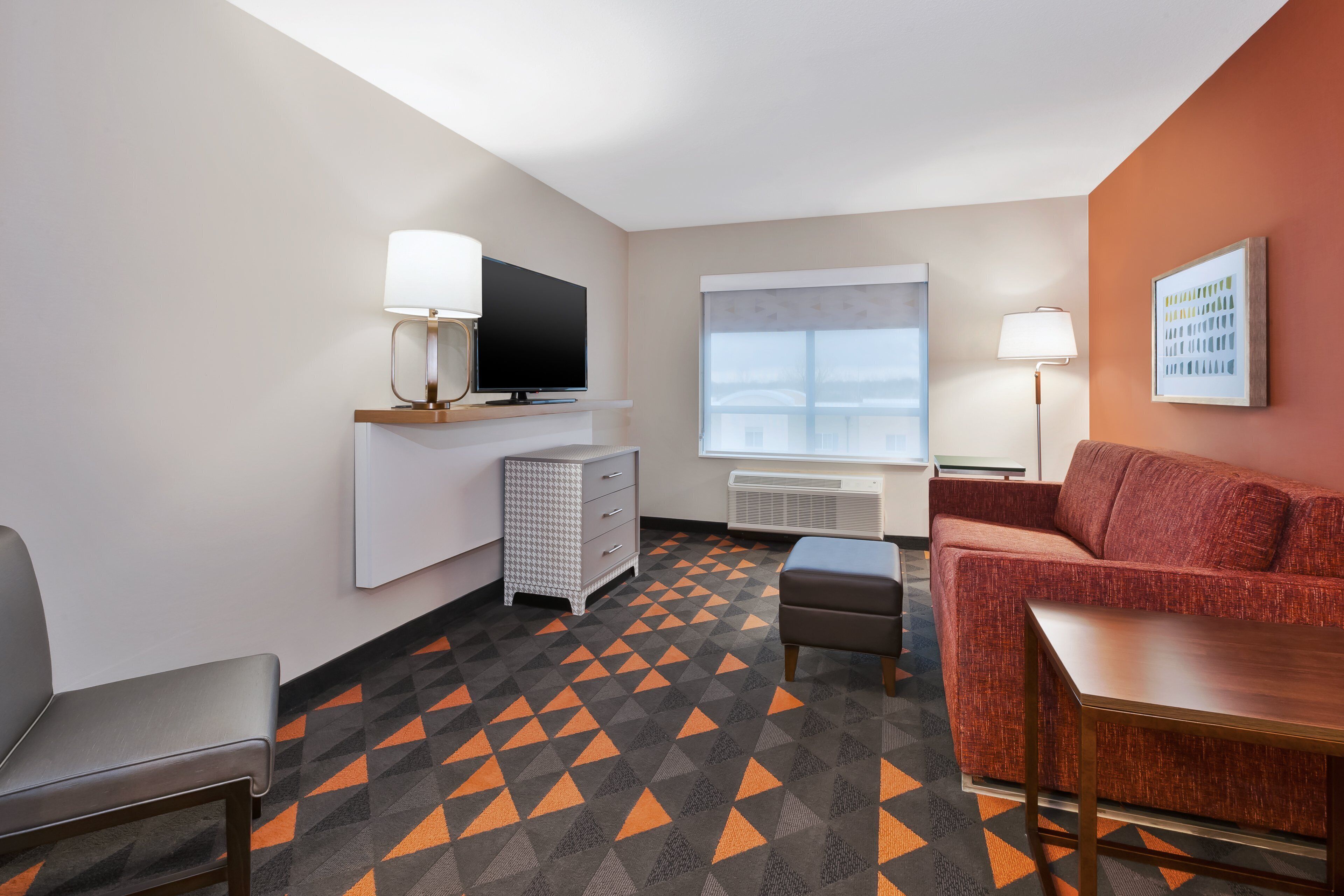 Holiday Inn & Suites Toledo Southwest - Perrysburg