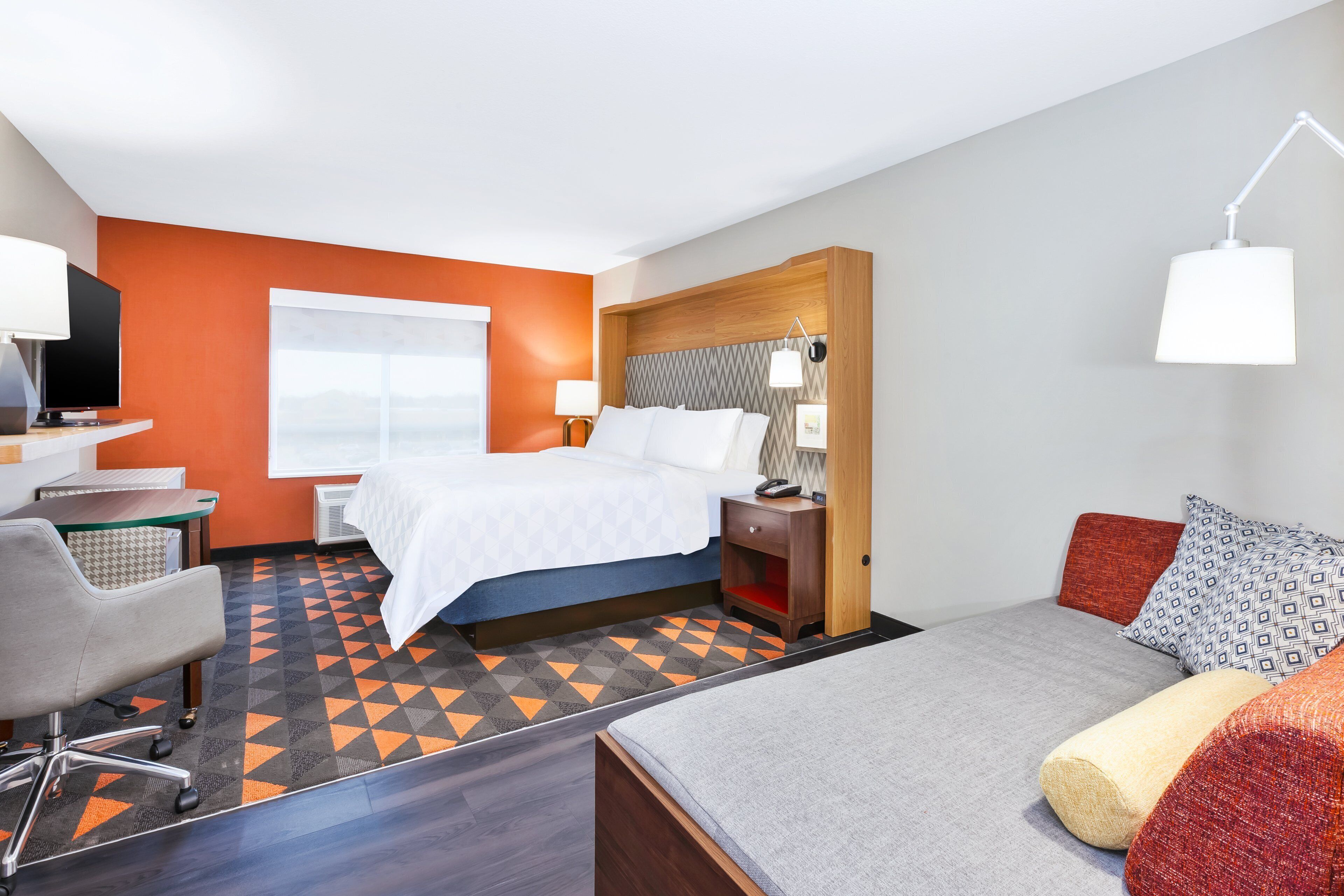 Holiday Inn & Suites Toledo Southwest - Perrysburg