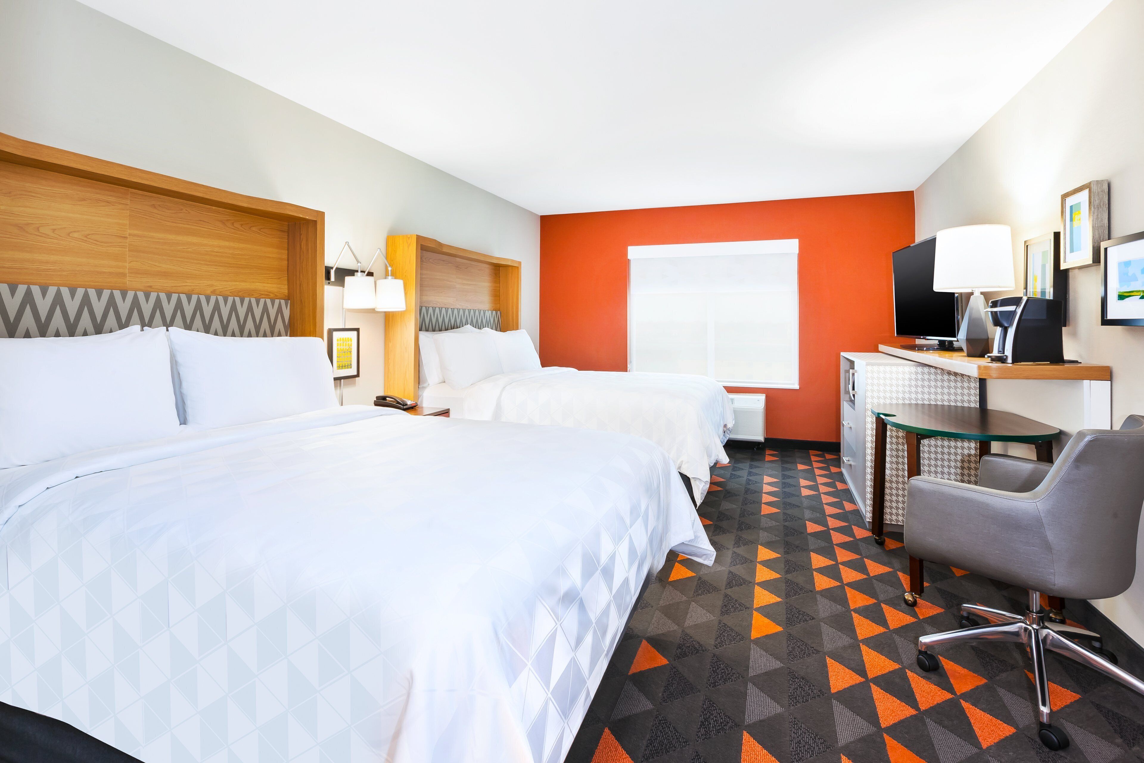 Holiday Inn & Suites Toledo Southwest - Perrysburg