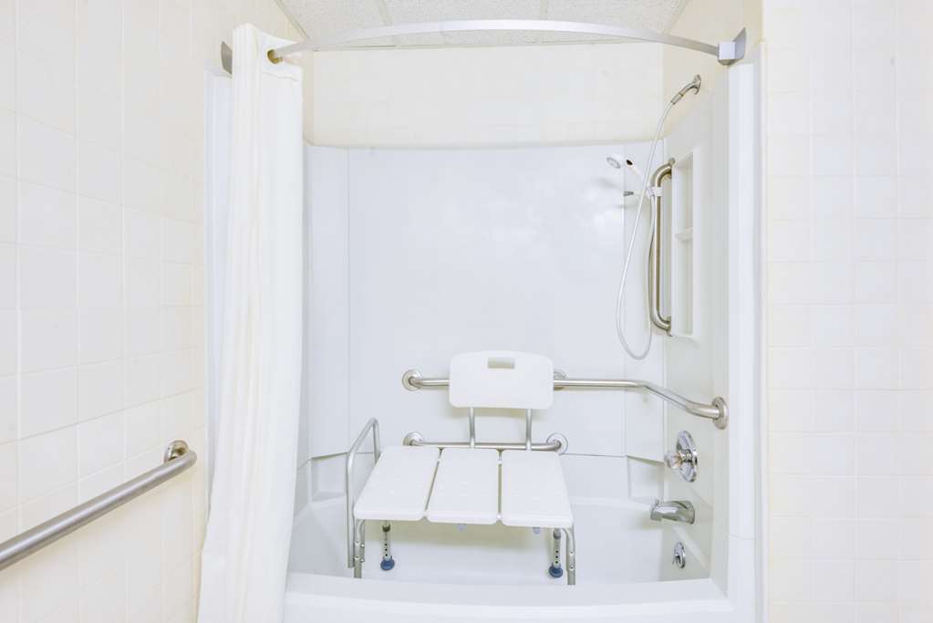 Super 8 by Wyndham Port Clinton