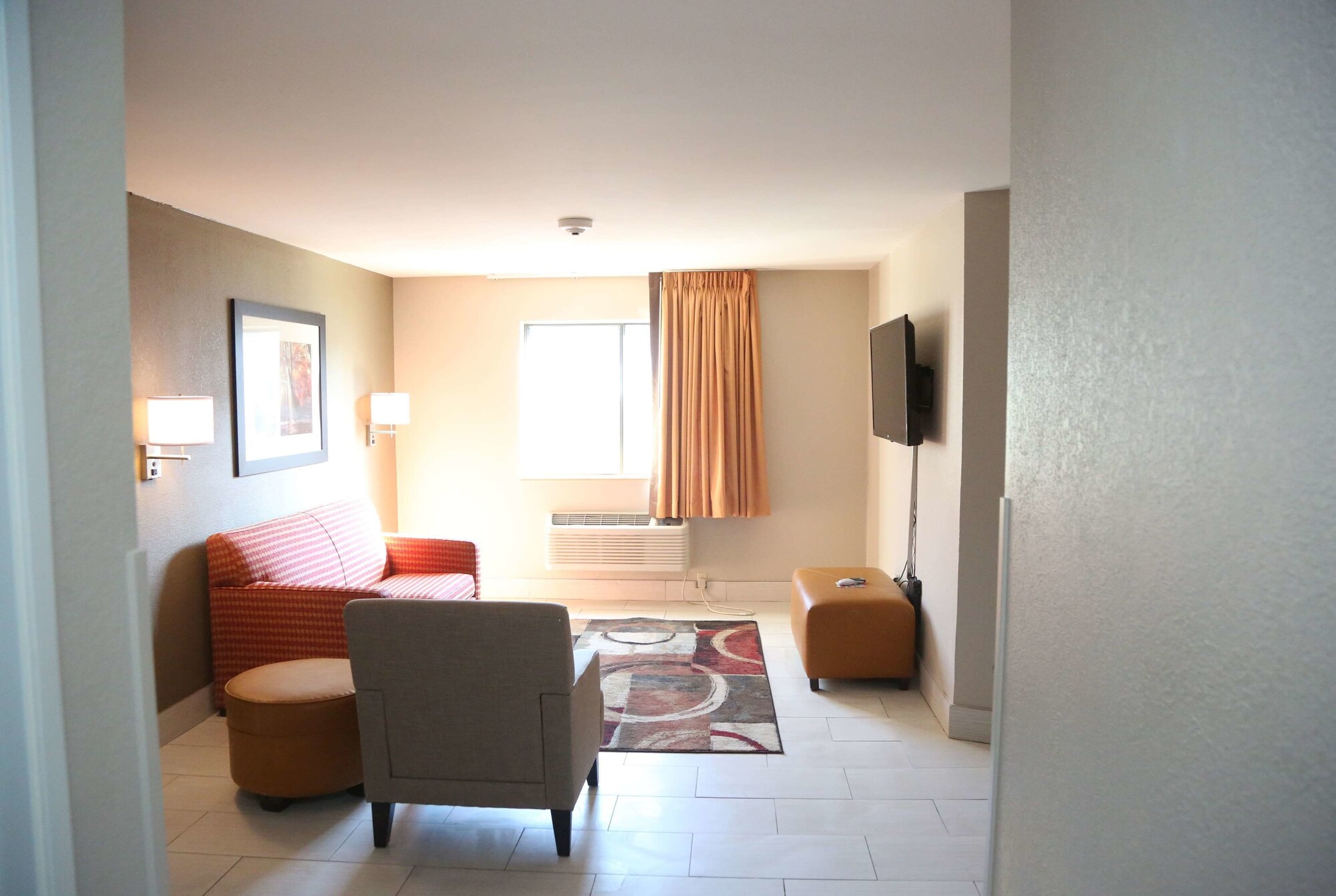 Super 8 by Wyndham Portsmouth