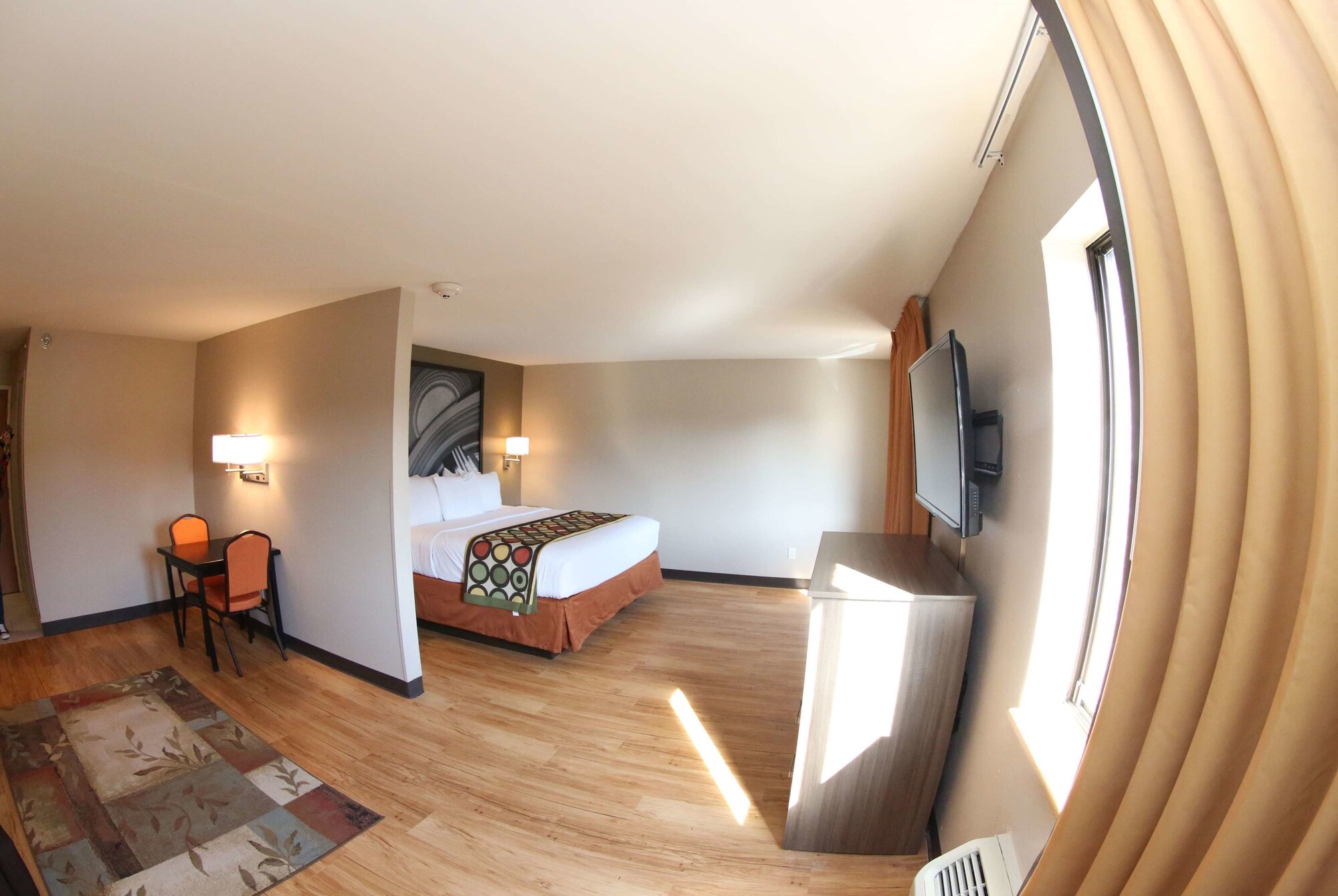 Super 8 by Wyndham Portsmouth