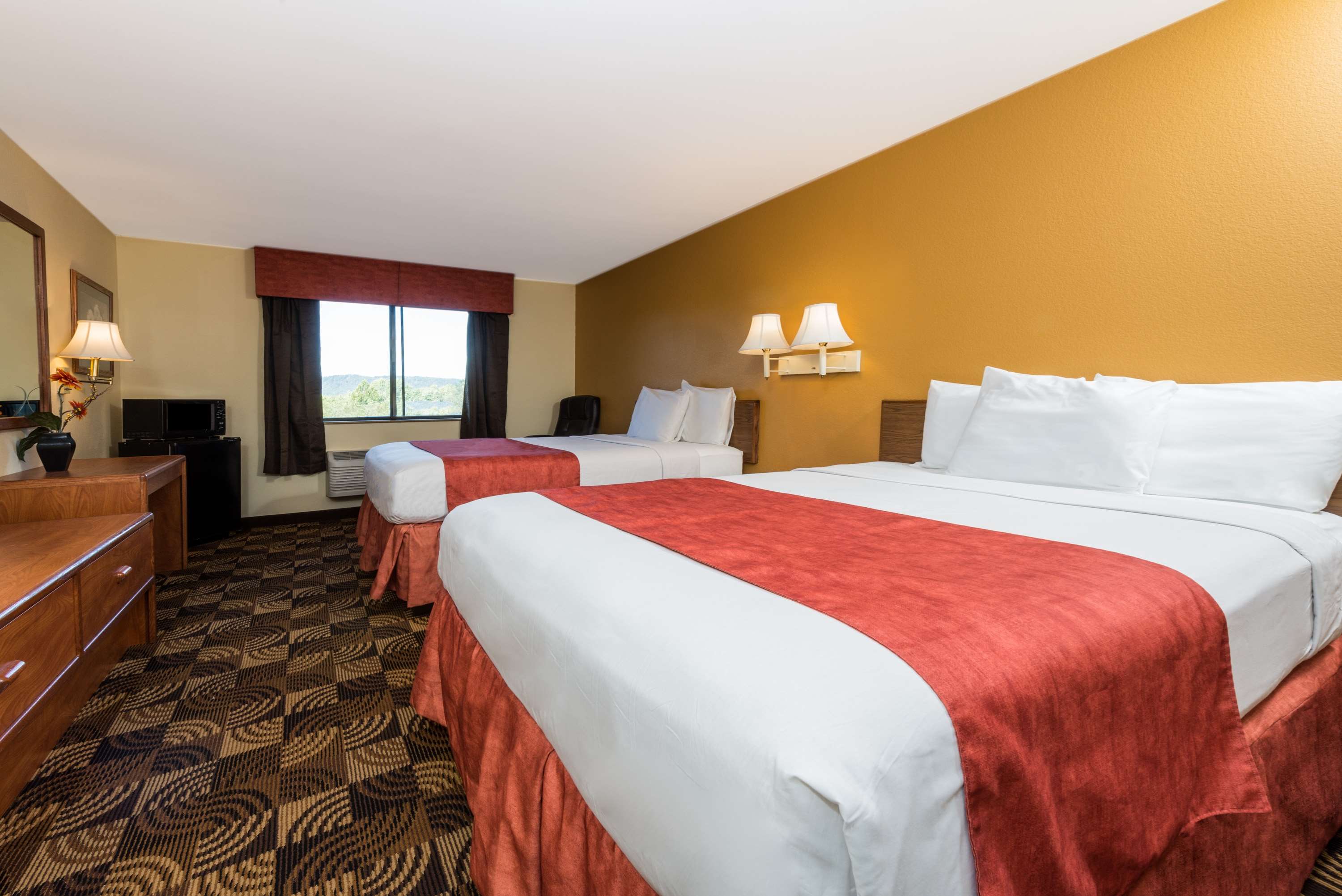 Super 8 by Wyndham Portsmouth