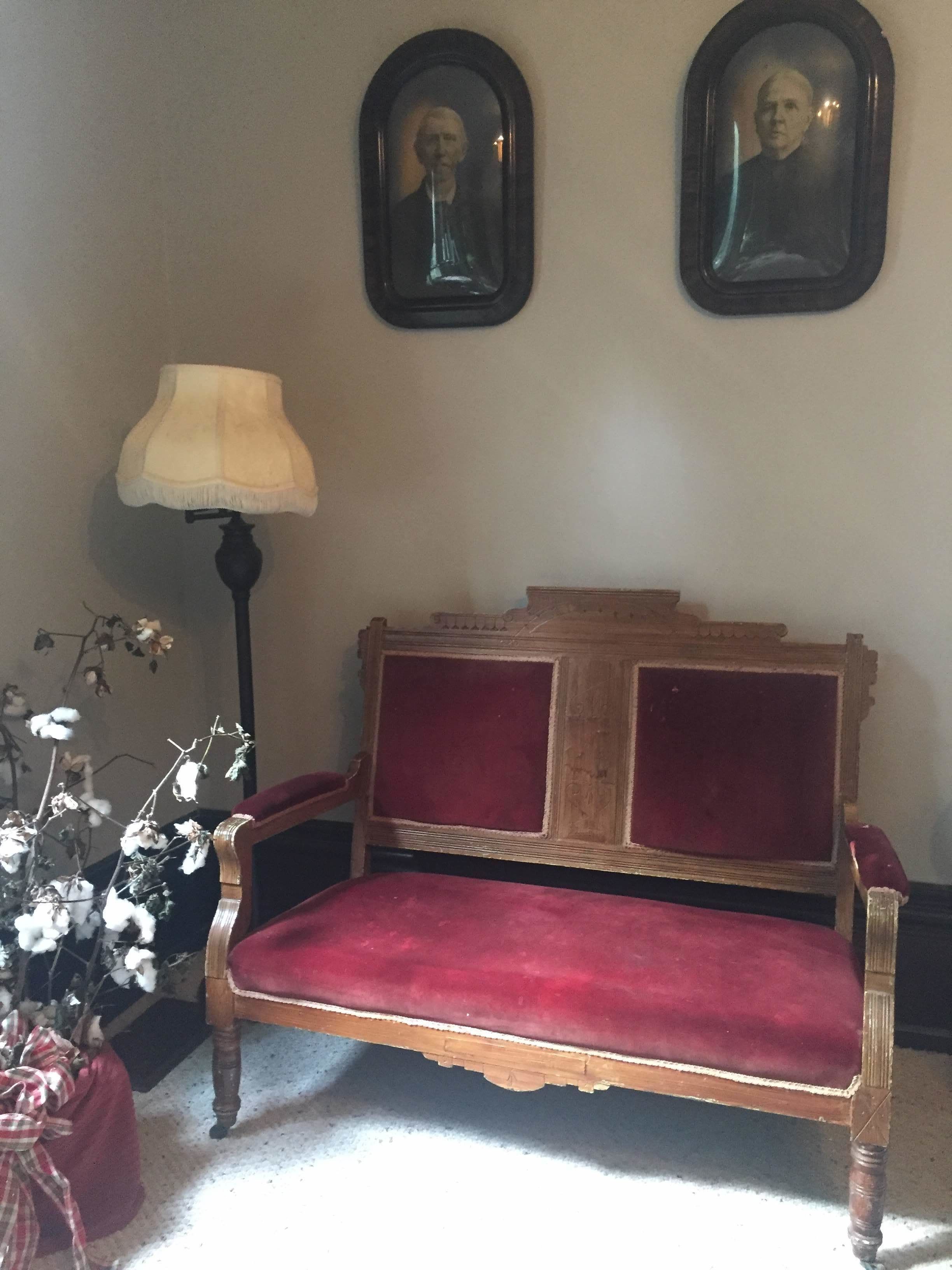 1873 Victorian Rose B & B