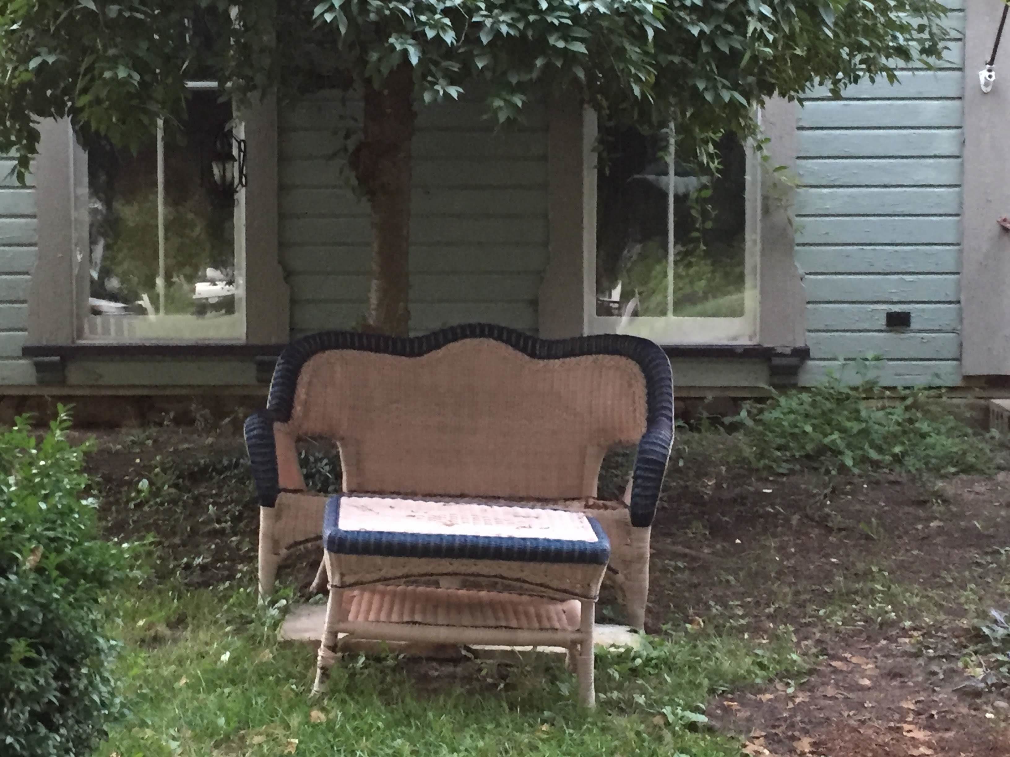 1873 Victorian Rose B & B