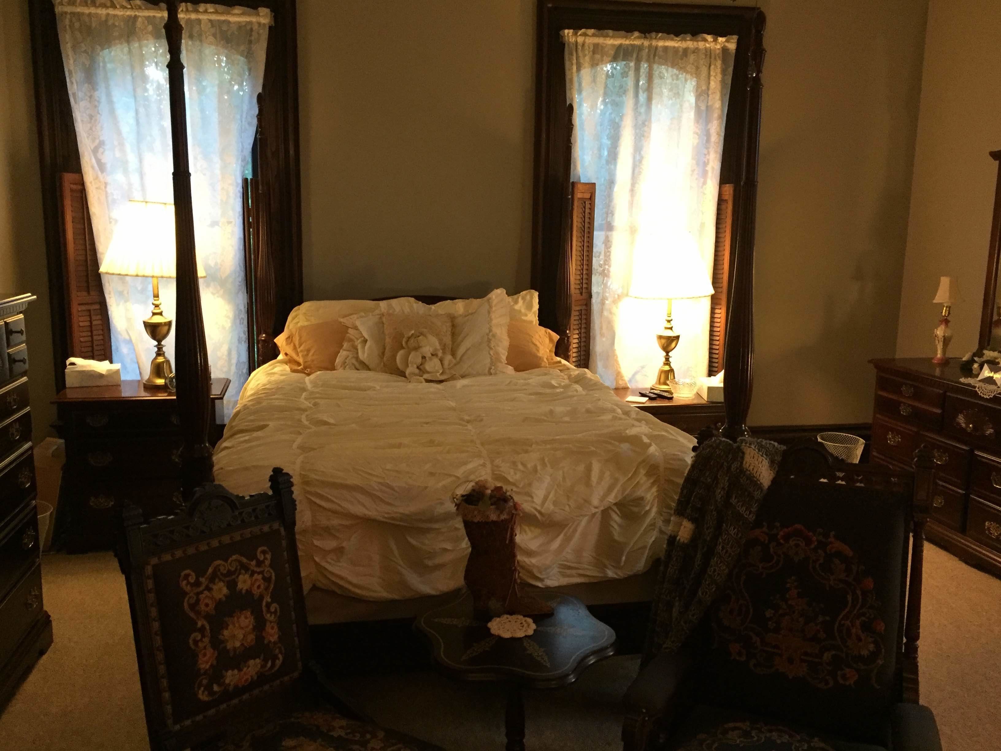 1873 Victorian Rose B & B