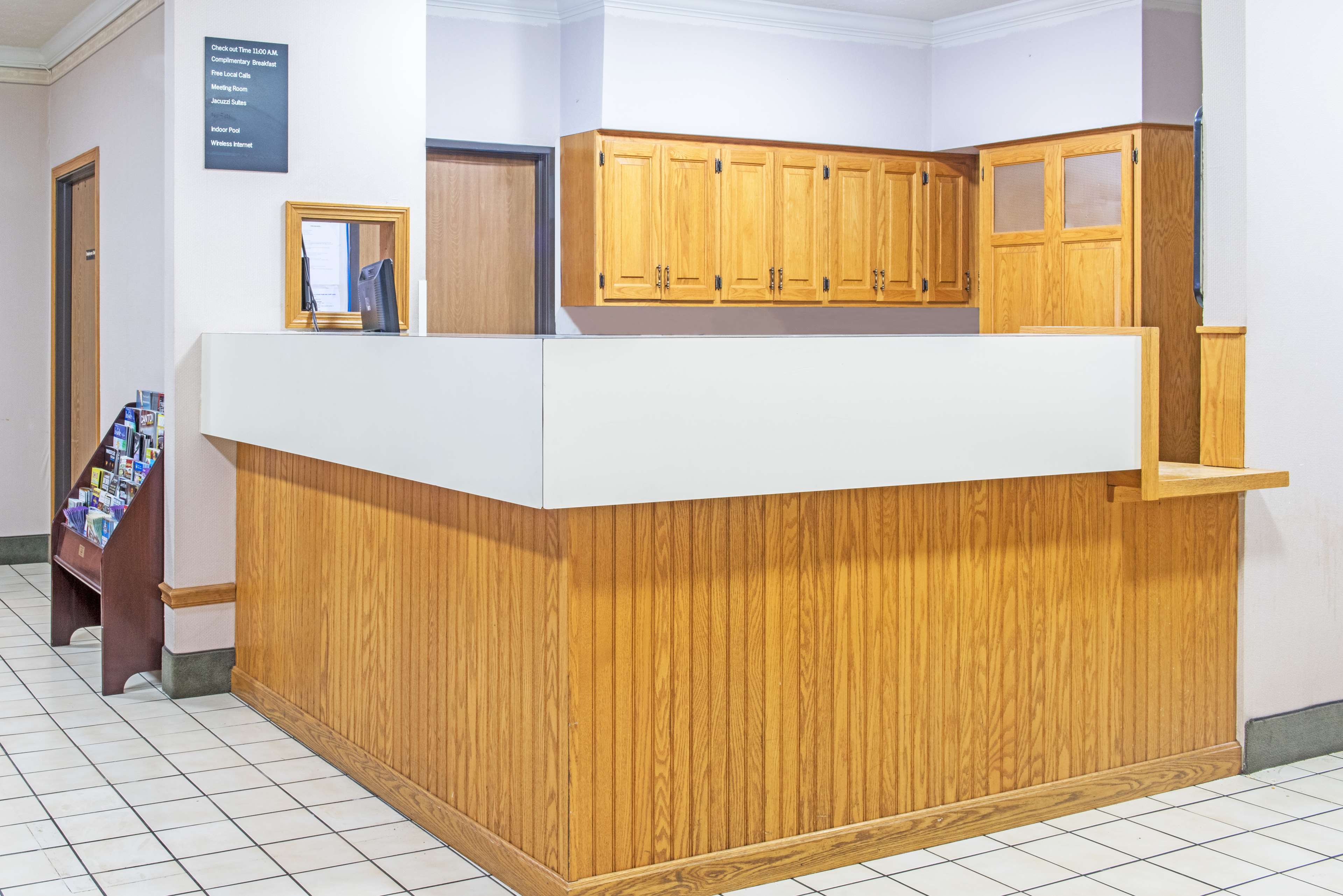 Super 8 by Wyndham Richfield Area