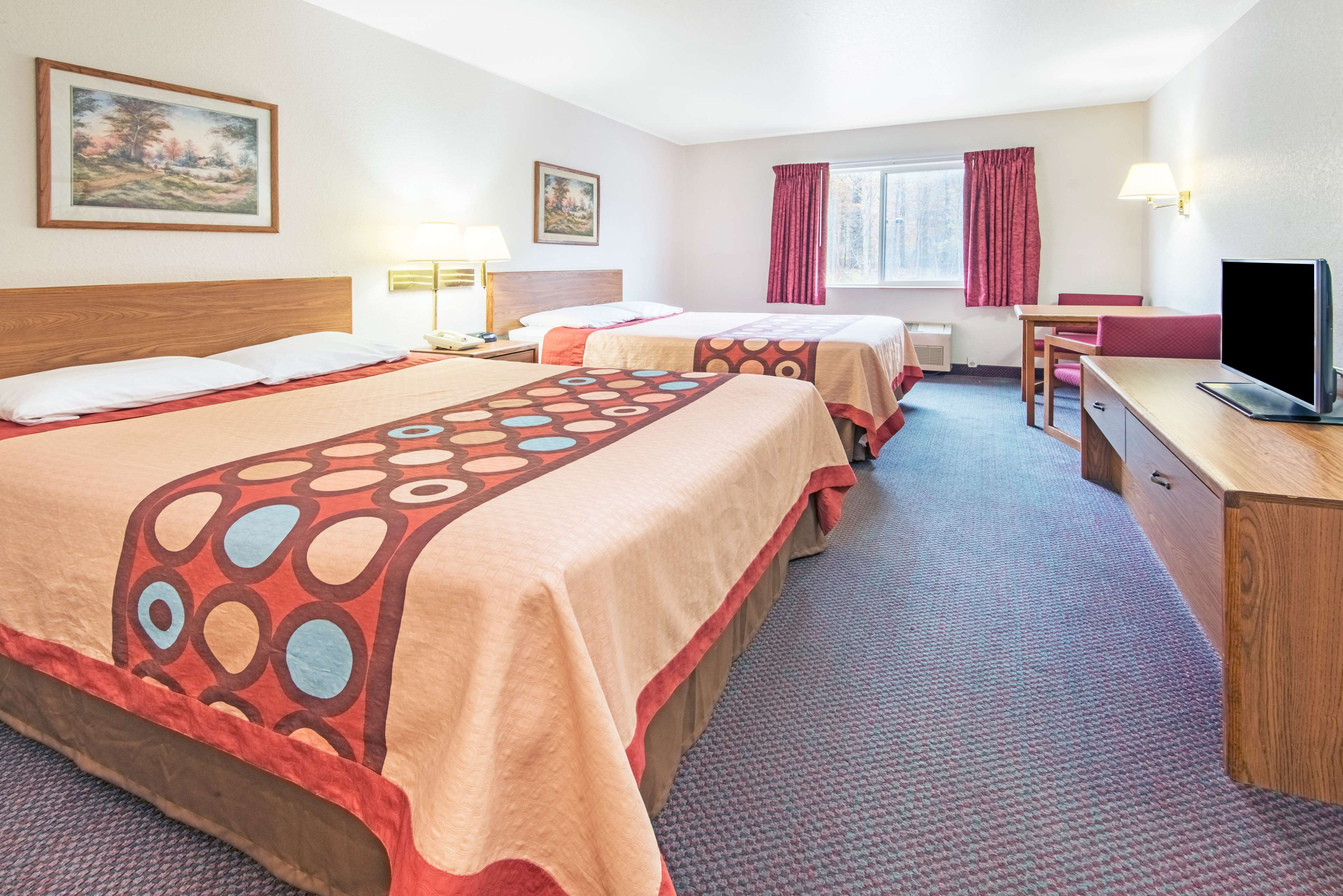 Super 8 by Wyndham Richfield Area