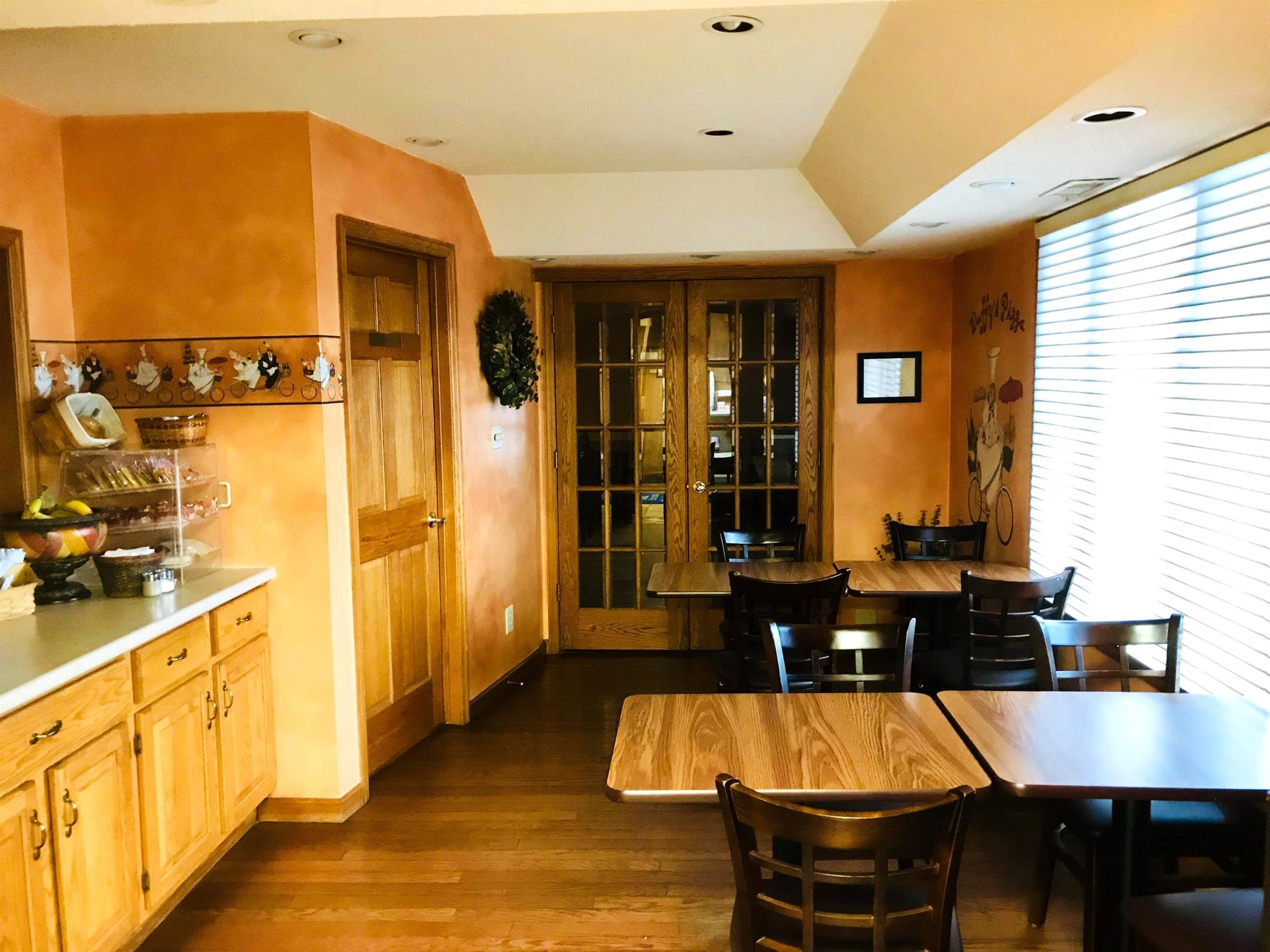 Americas Best Value Inn & Suites St. Marys