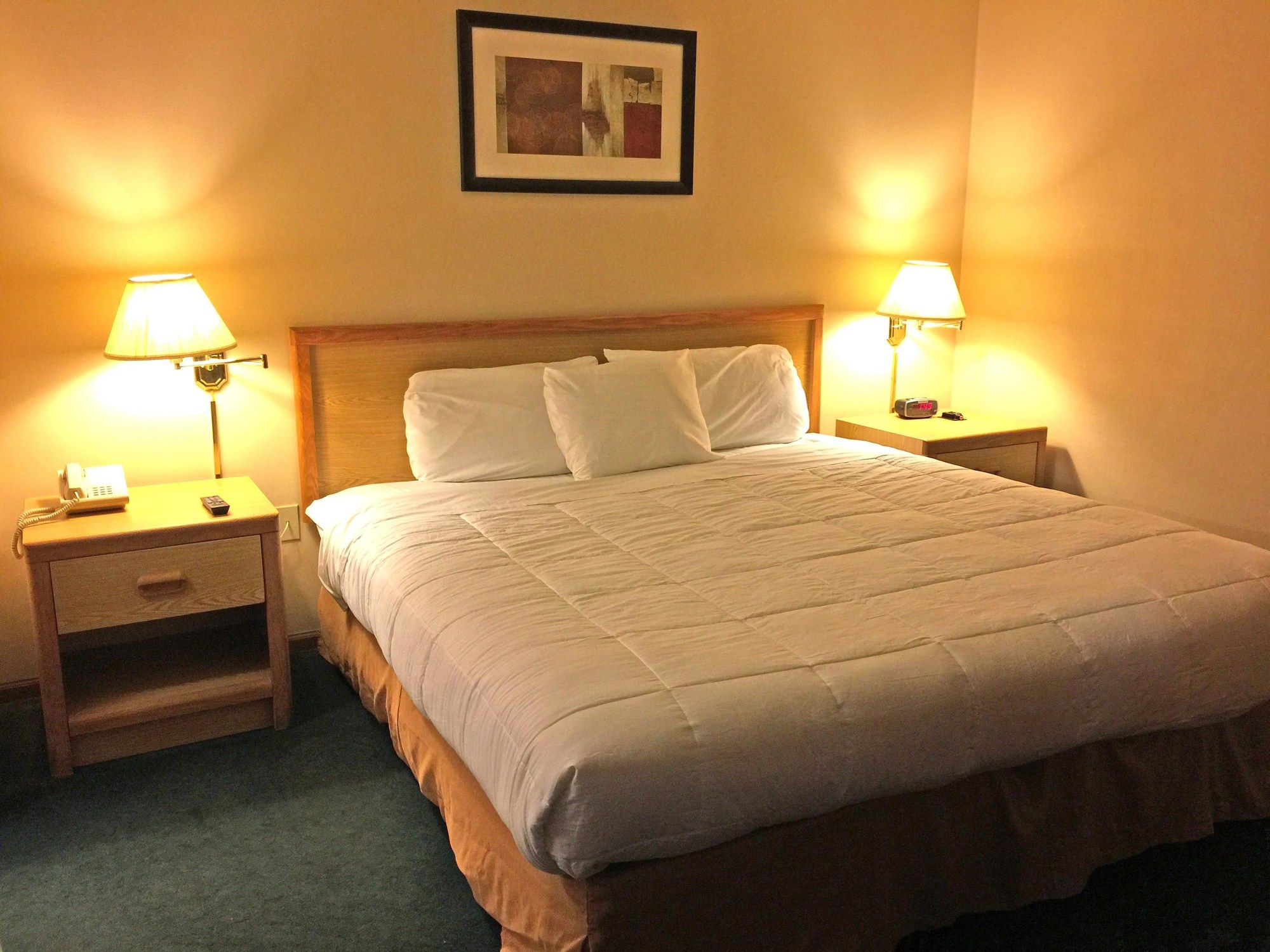 Americas Best Value Inn & Suites St. Marys