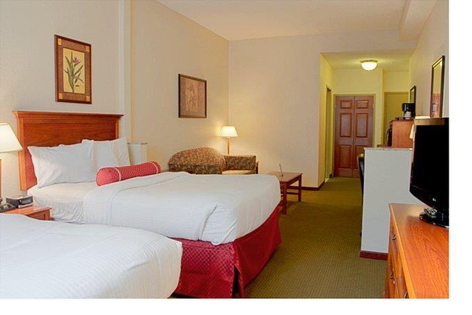 Best Western Plus Sandusky Hotel & Suites