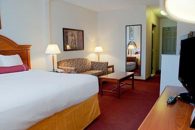Best Western Plus Sandusky Hotel & Suites