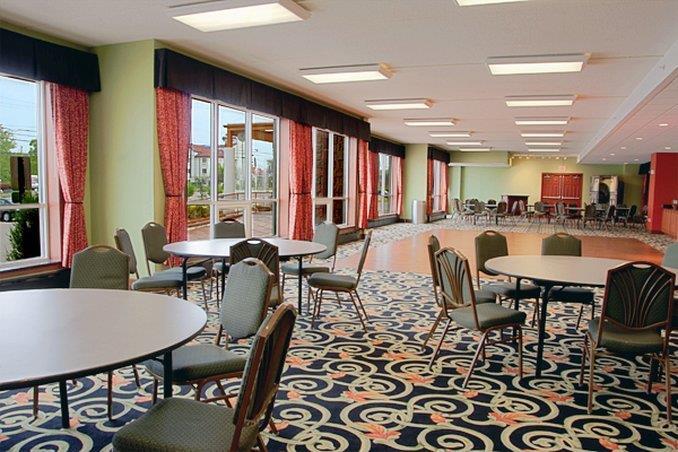 Best Western Plus Sandusky Hotel & Suites