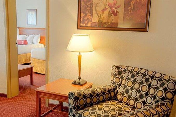 Best Western Plus Sandusky Hotel & Suites