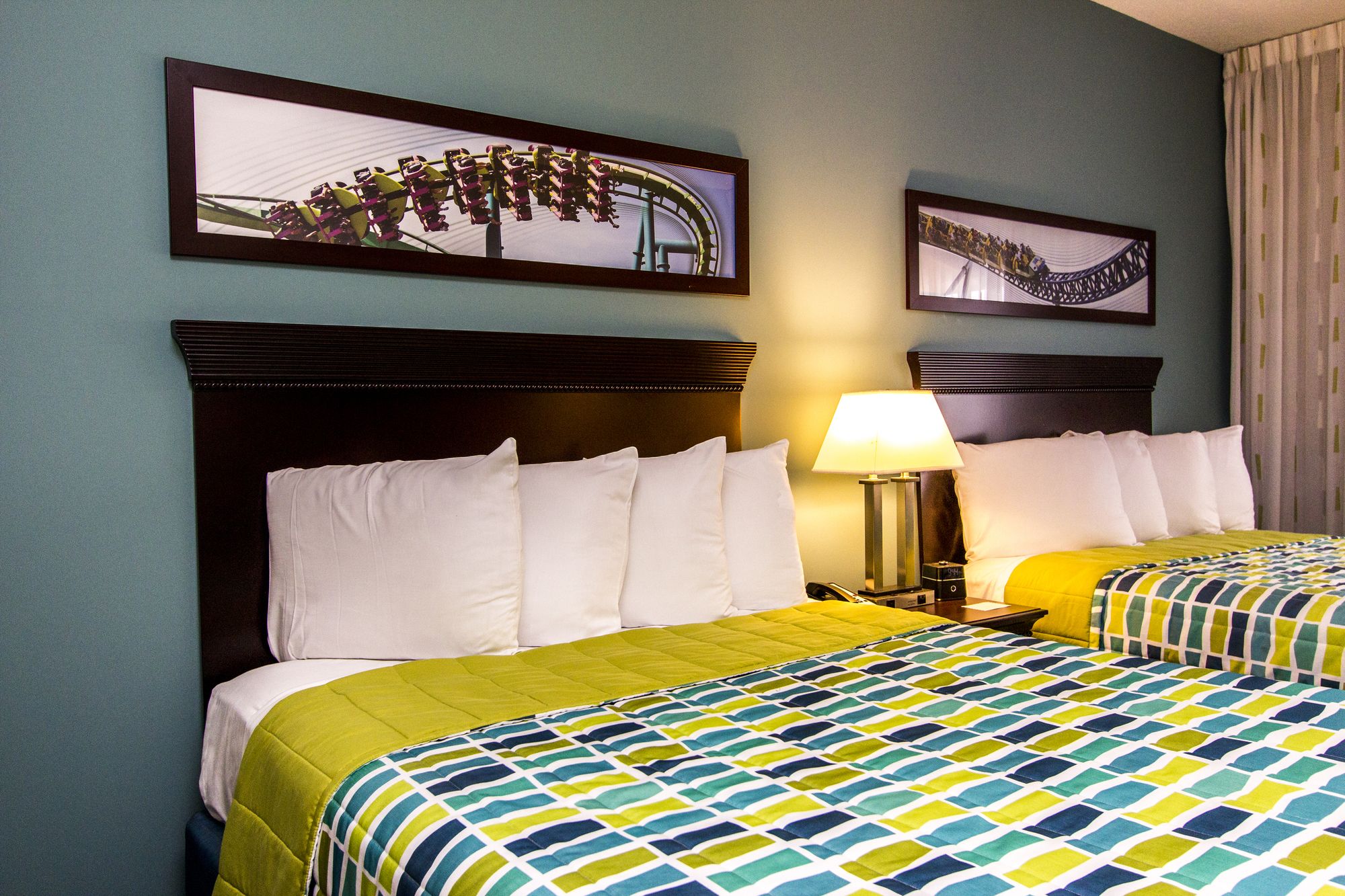 Cedar Point's Express Hotel